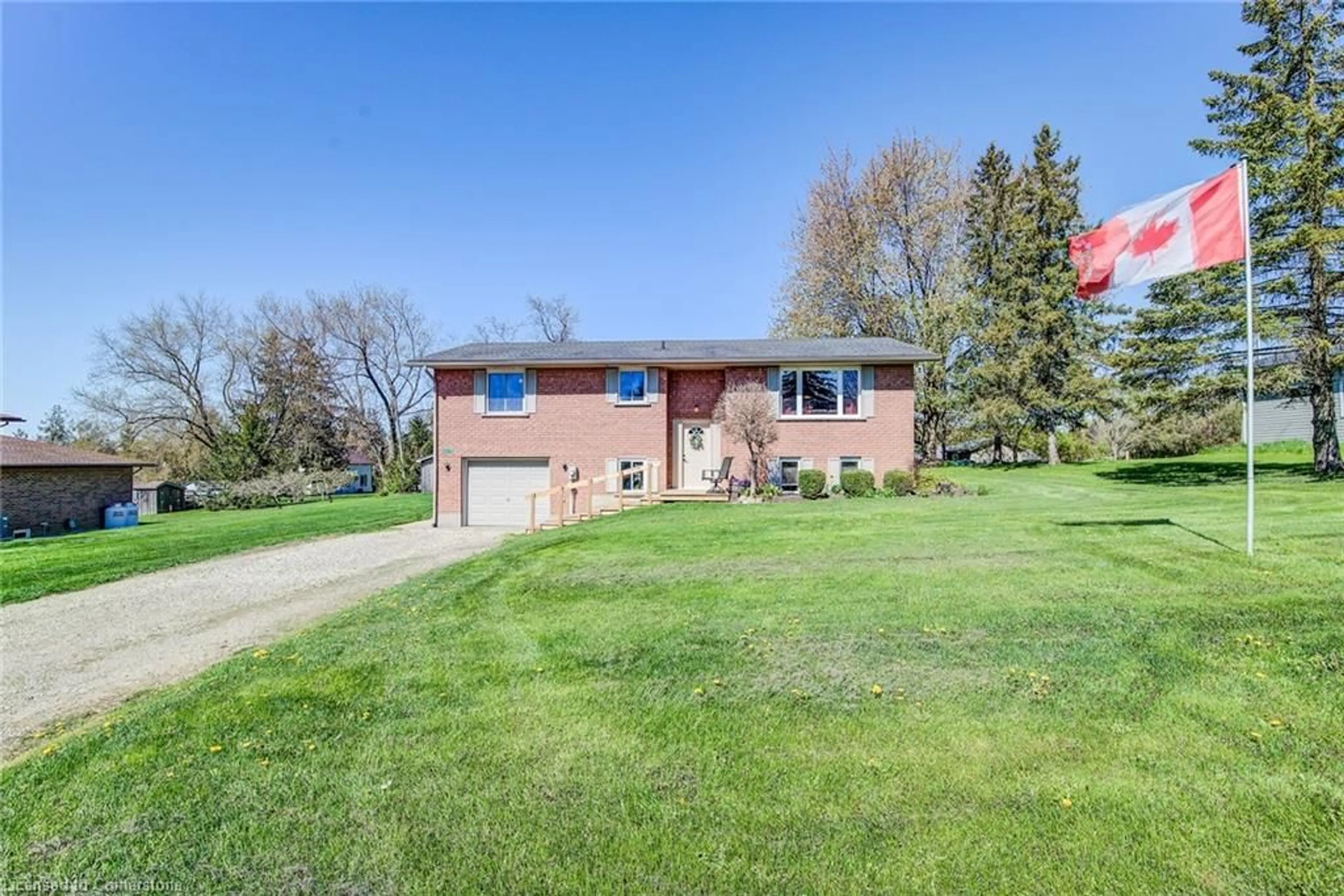 A pic from outside/outdoor area/front of a property/back of a property/a pic from drone, unknown for 5478 Brown St, Wellesley Ontario N0B 2T0