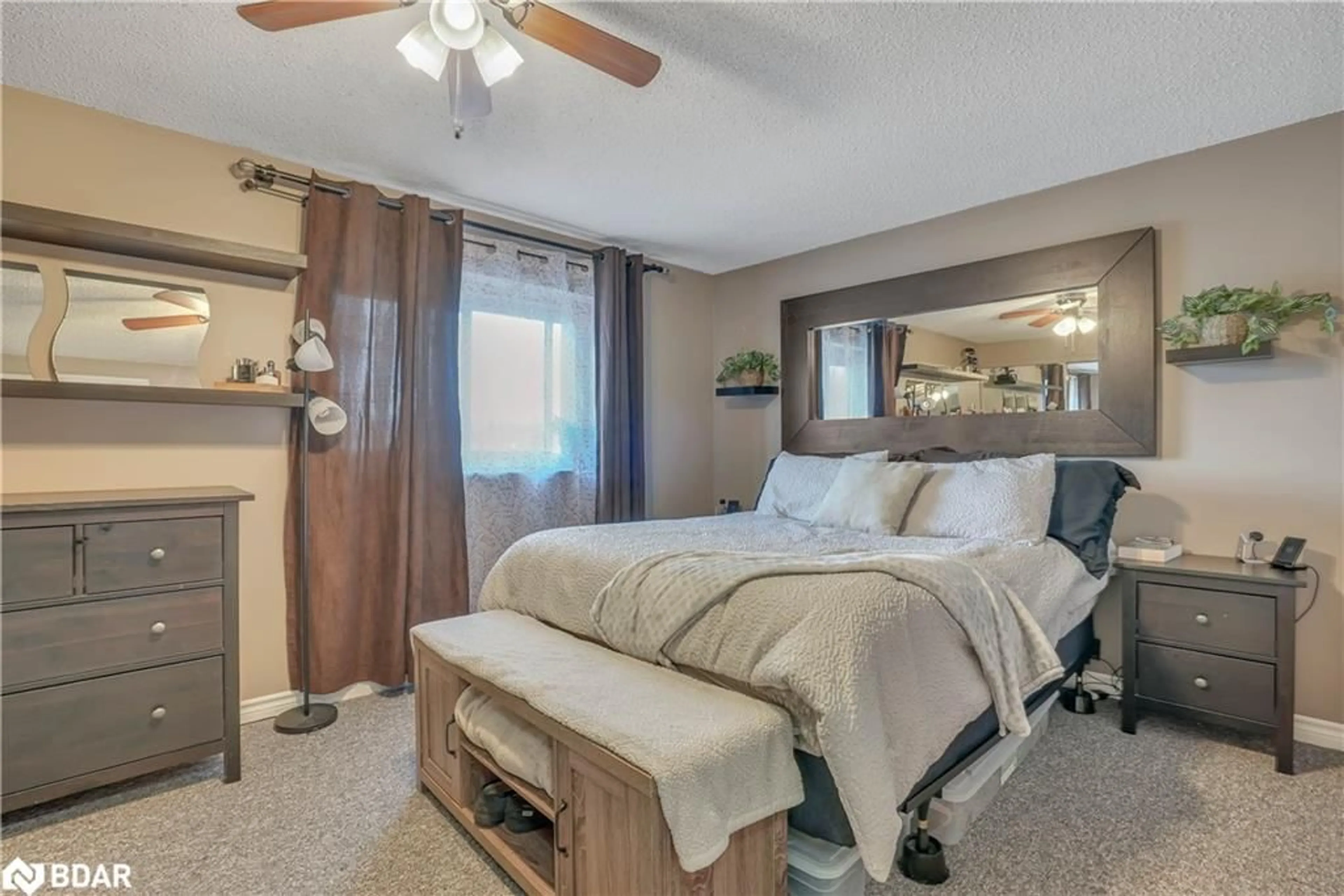 Bedroom with bed, unknown for 55 Burns Cir, Barrie Ontario L4N 5J8