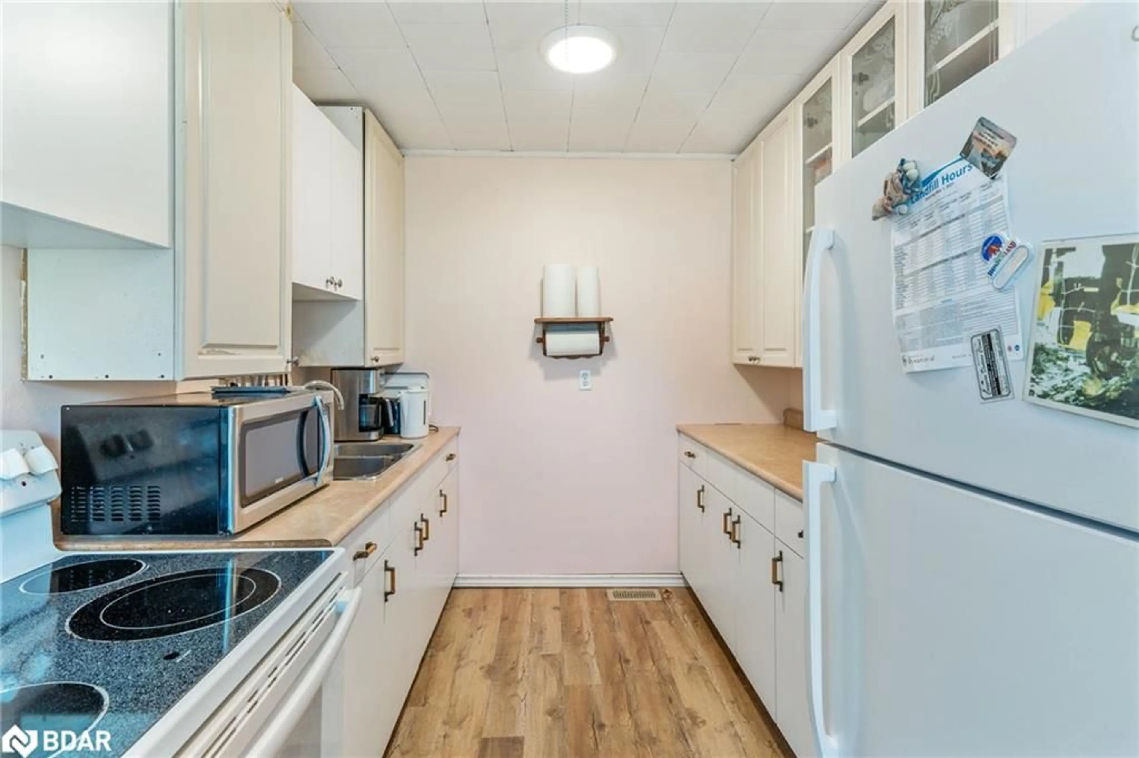 Standard kitchen, unknown for 1039 Rainbow Dr, Harcourt Ontario K0L 1X0