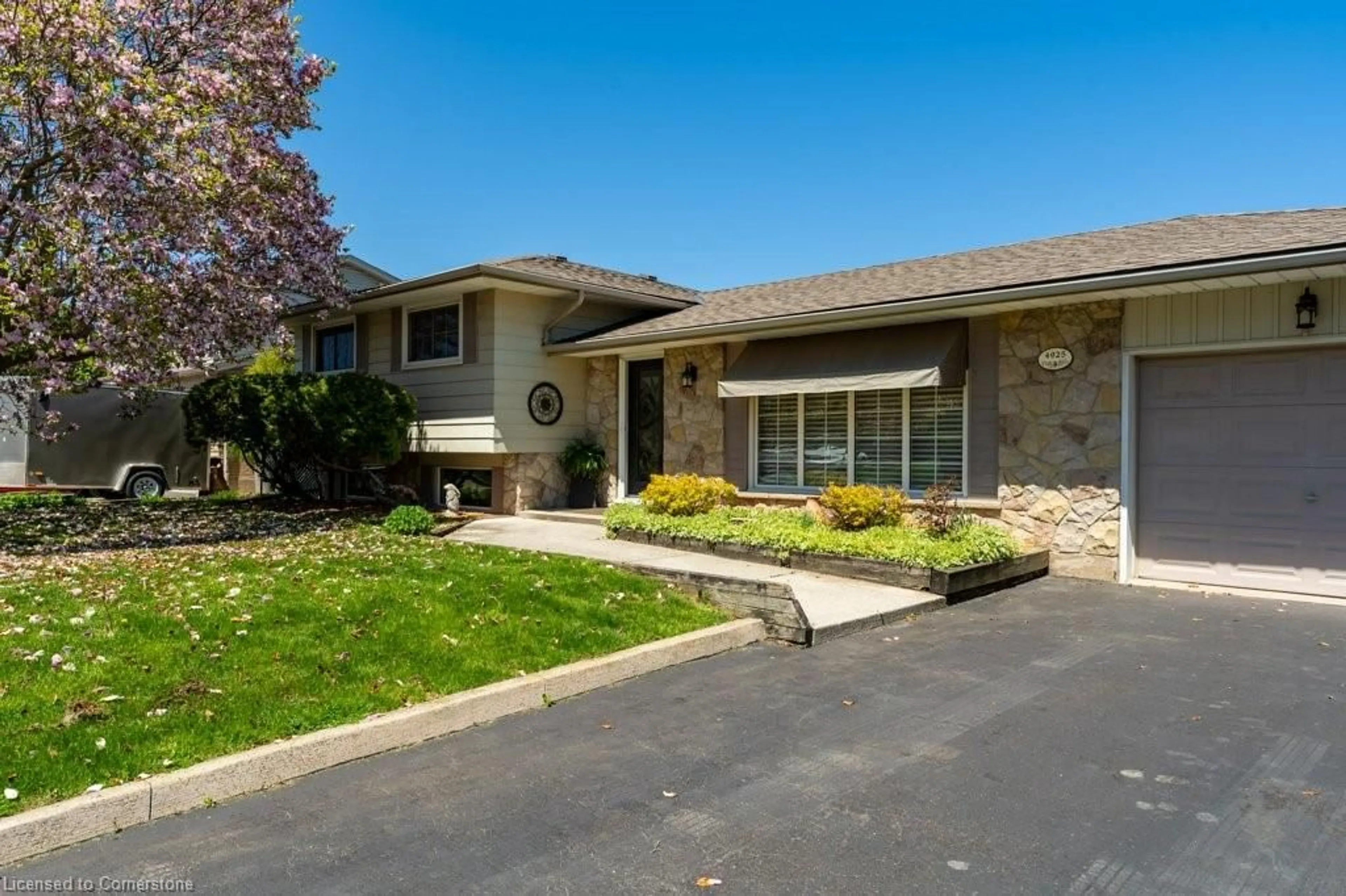 Unknown for 4925 Cameron Ave, Beamsville Ontario L3J 0B9