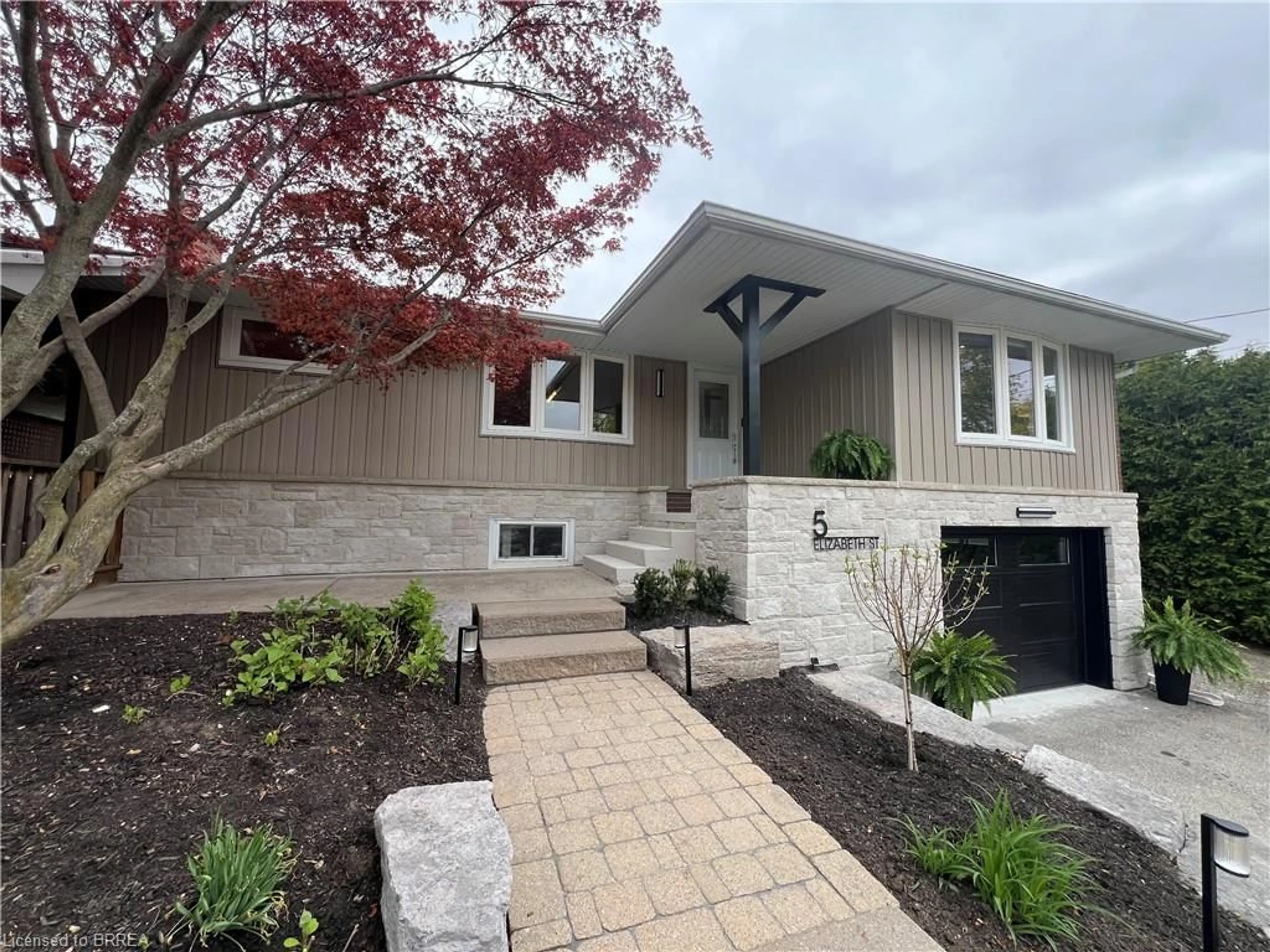 Home with vinyl exterior material, street for 5 Elizabeth St, St. George Ontario N0E 1N0