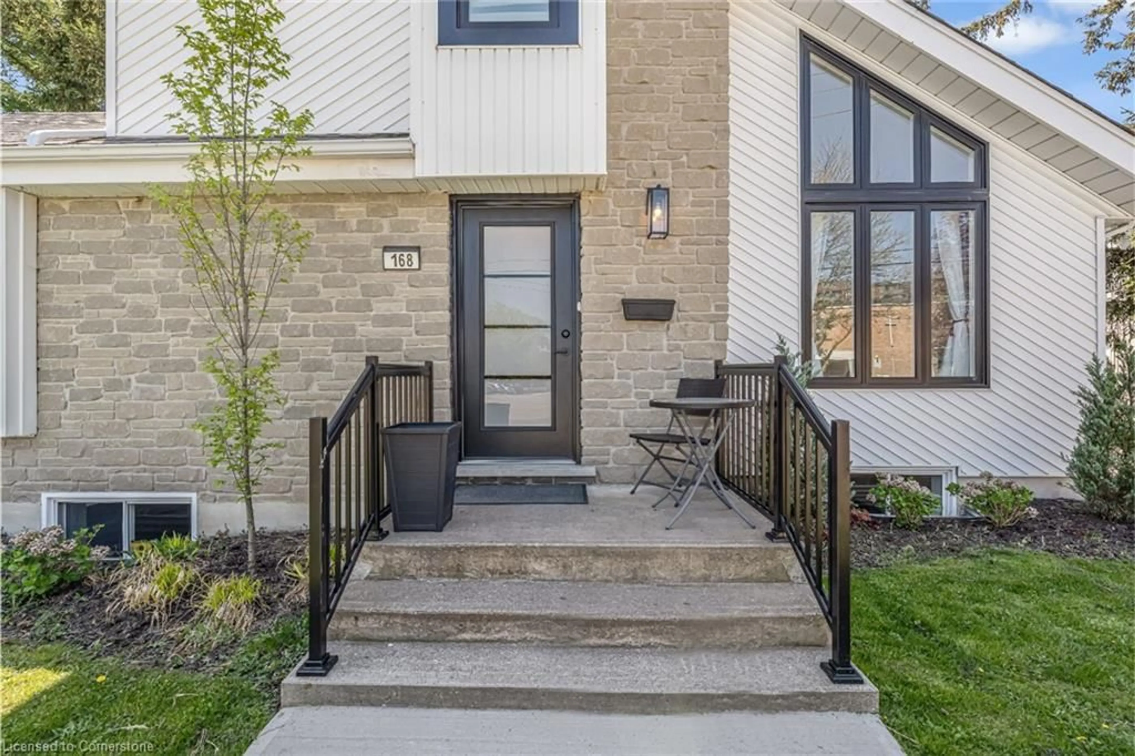 Unknown for 168 Carlton St, St. Catharines Ontario L2R 1S2