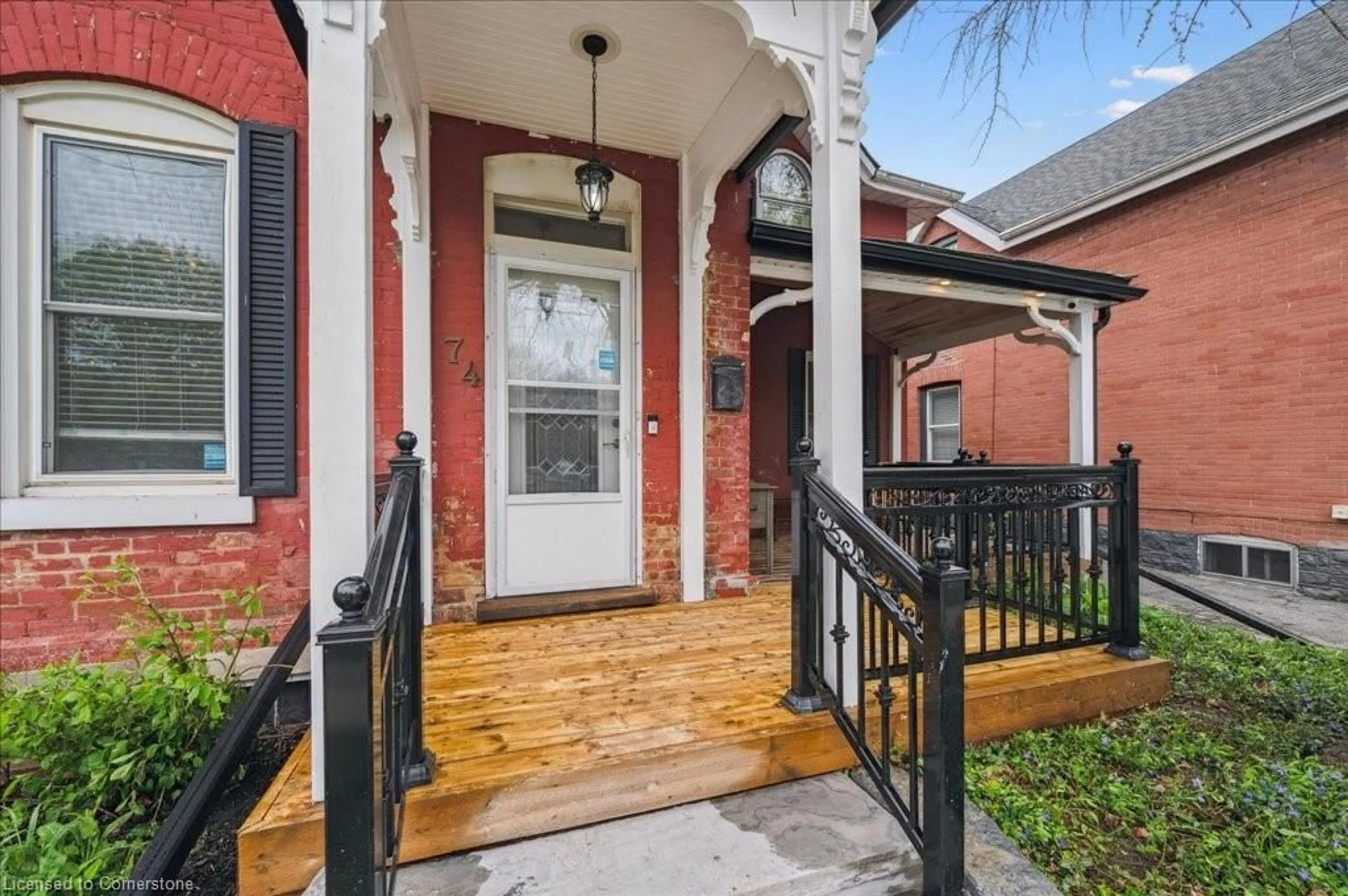 Unknown for 74 Richmond St, Brantford Ontario N3T 3Y5