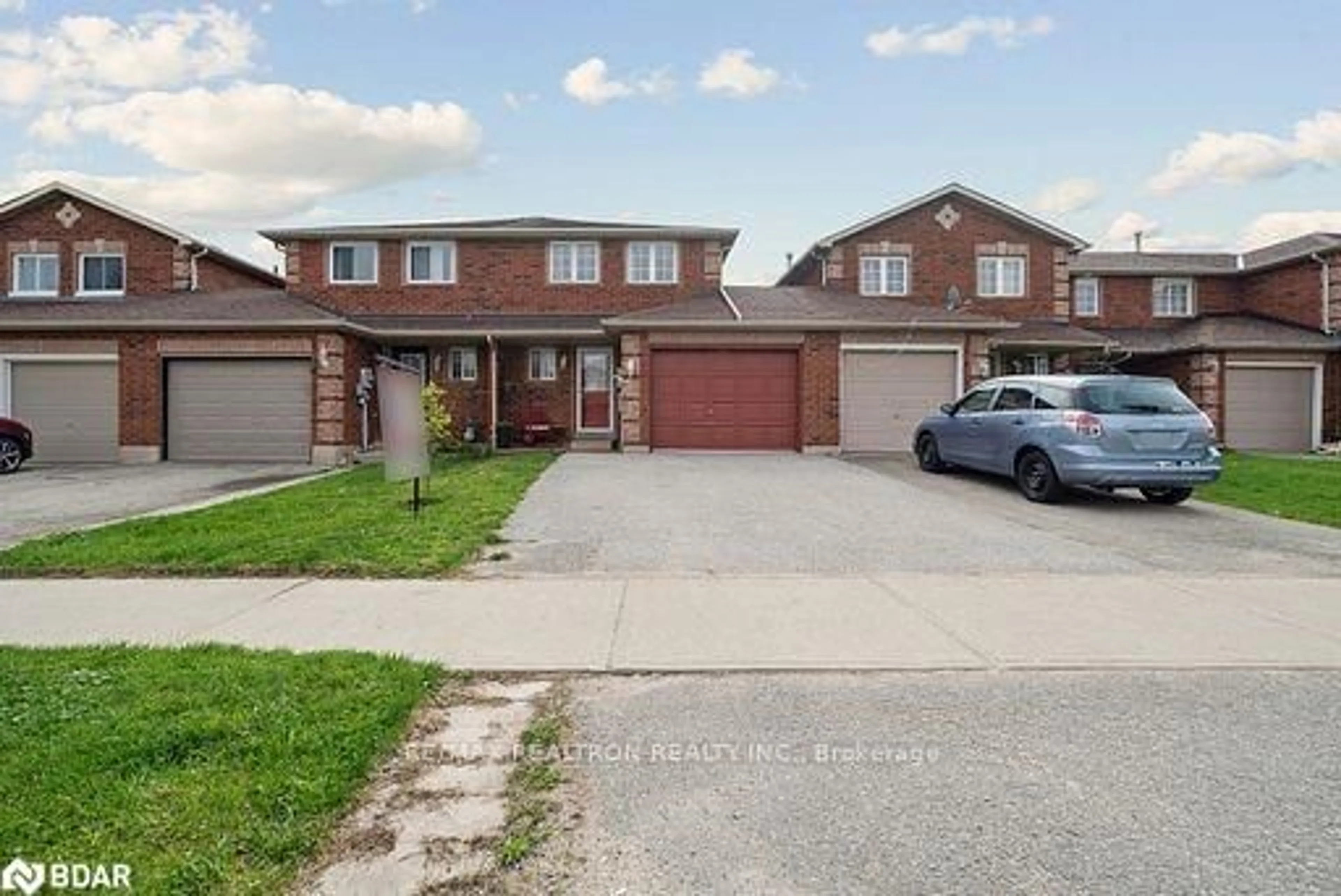 Home with brick exterior material, street for 9 Epsom Rd, Barrie Ontario L4M 6R7