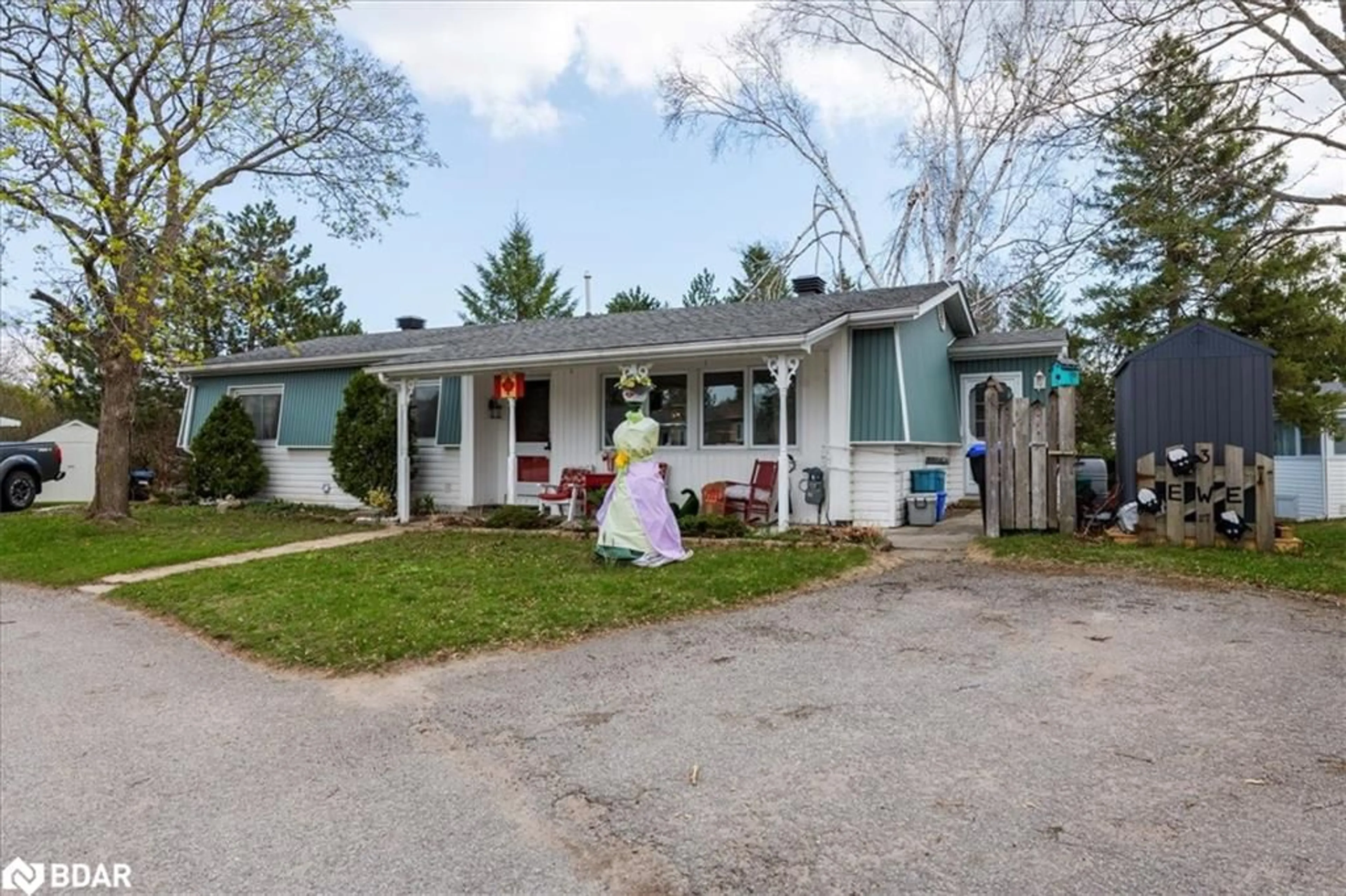 Unknown for 3 Yew Crt, Innisfil Ontario L9S 1M9
