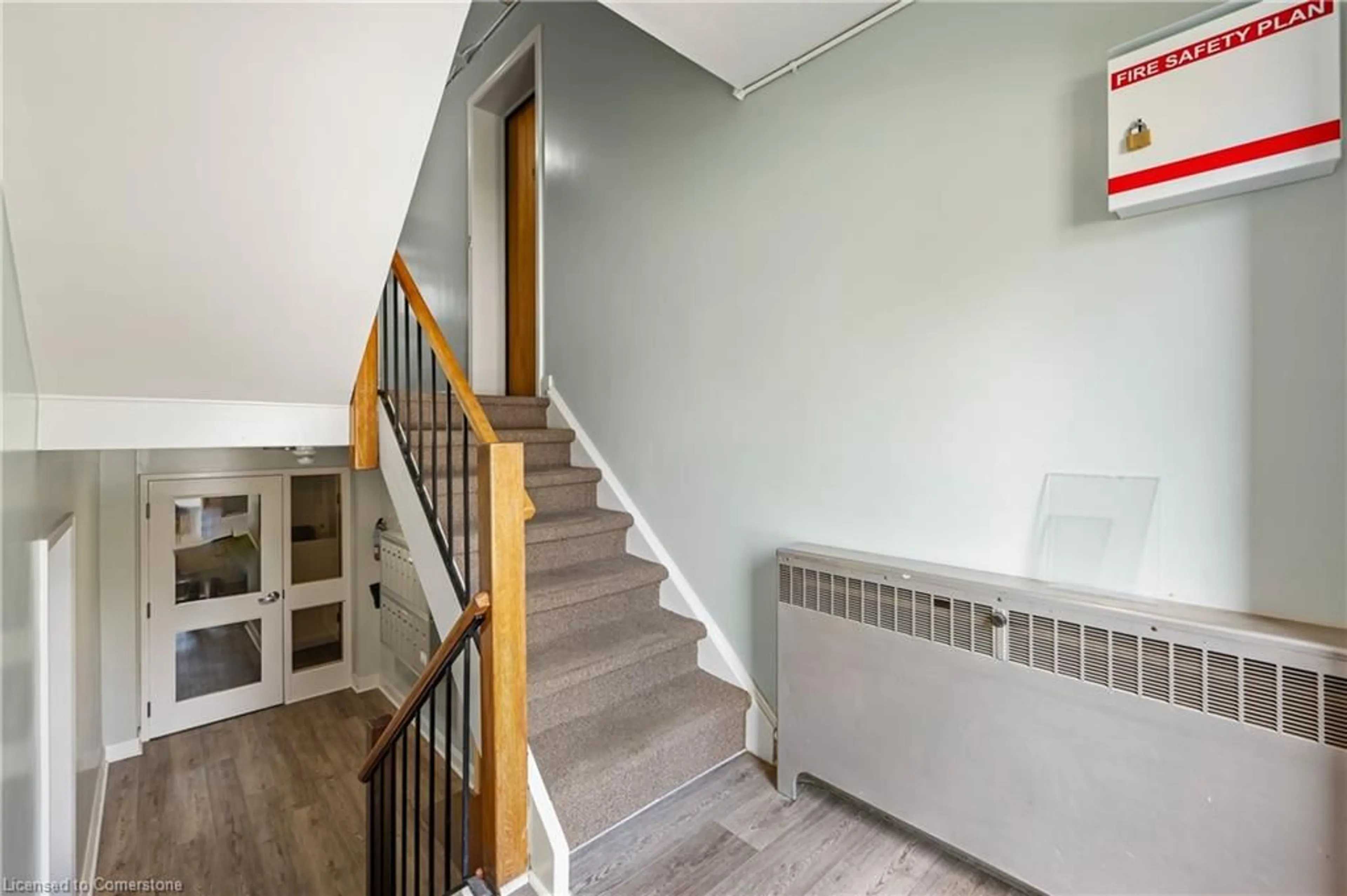 Stairs for 265 Weber St #6, Kitchener Ontario N2H 1E9