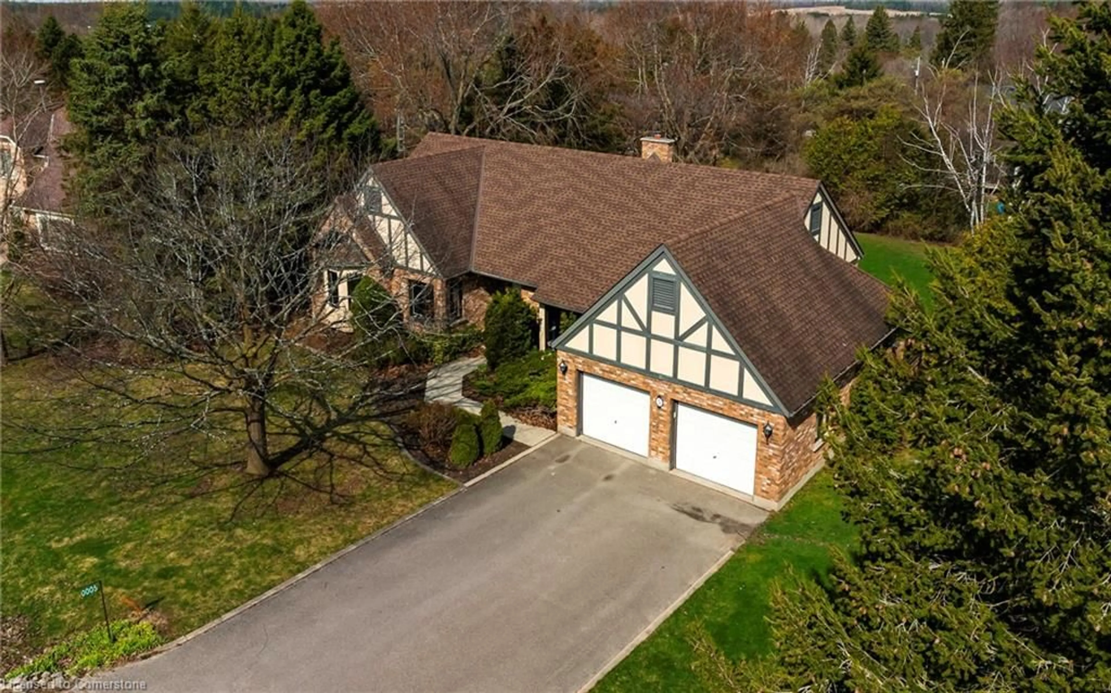 A pic from outside/outdoor area/front of a property/back of a property/a pic from drone, street for 5 Amalia Cres, Belwood Ontario N1L 1L1