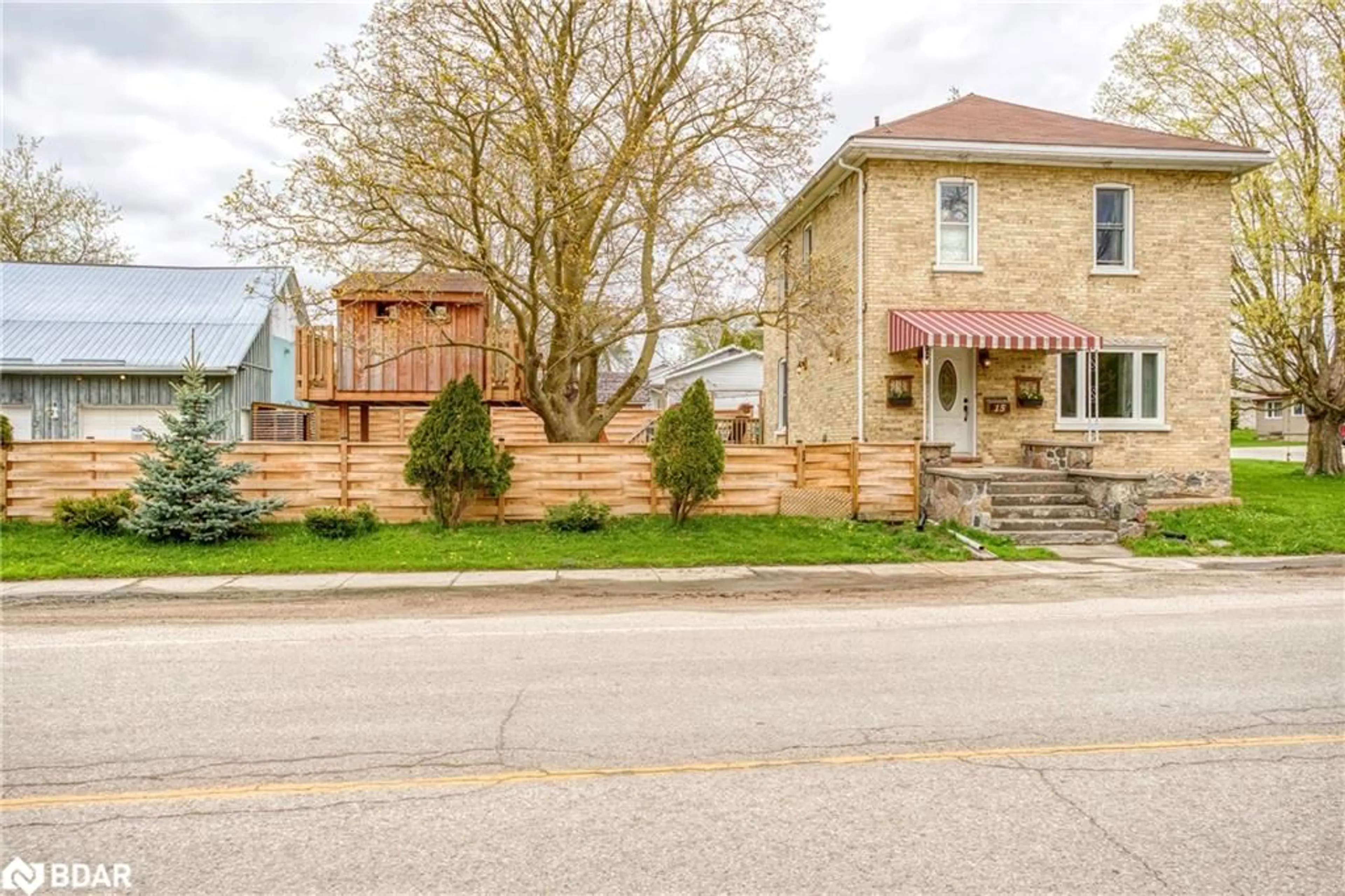 Patio, street for 15 Catherine St, Rothsay Ontario N0G 2K0