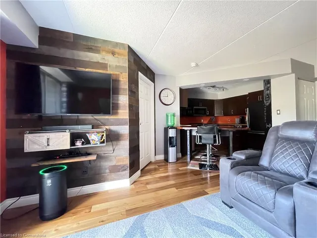 Additional property image - 3499 Upper Middle Rd Unit 110