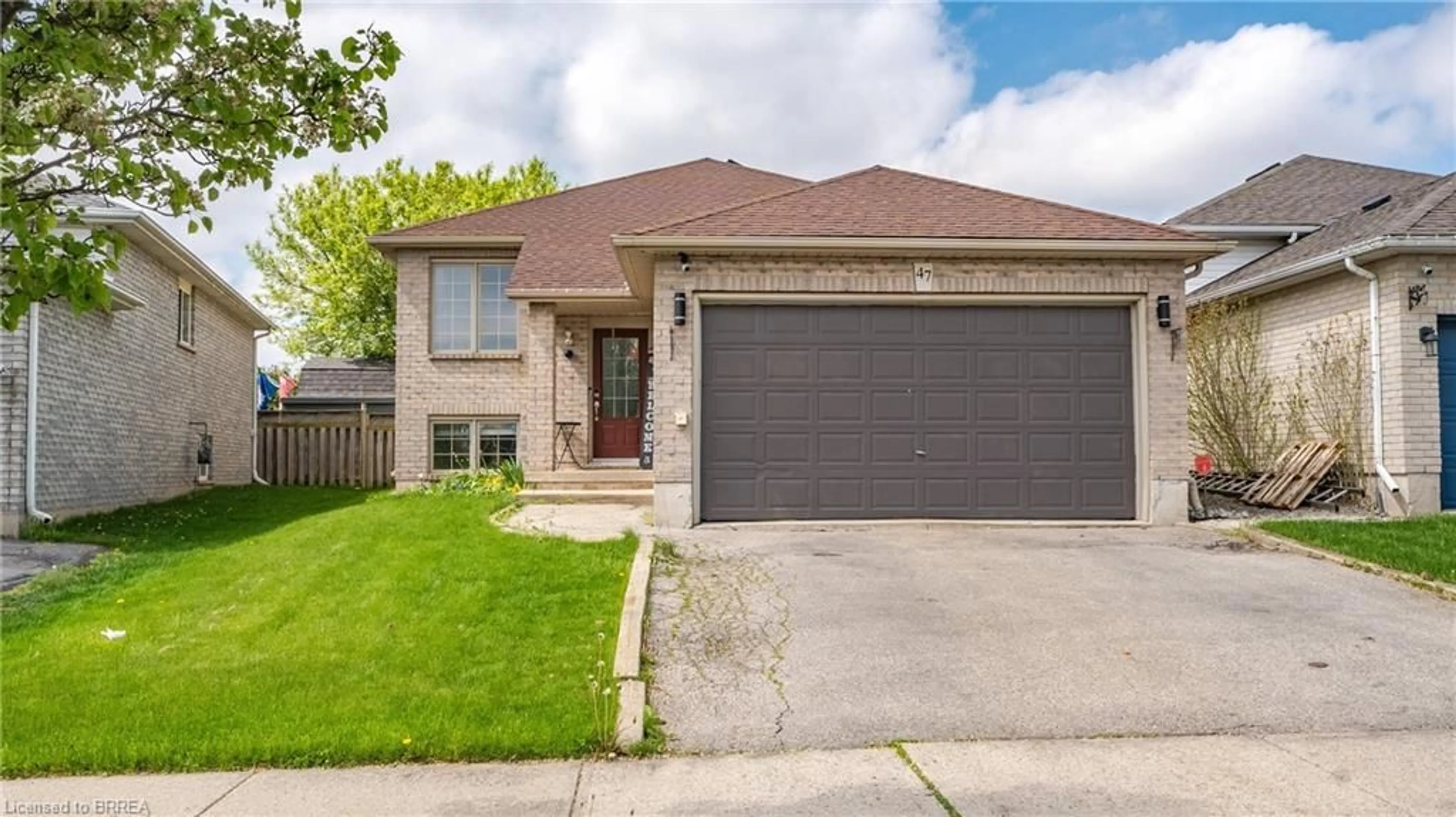 Home with brick exterior material, street for 47 Brewster Way, Brantford Ontario N3T 6N4