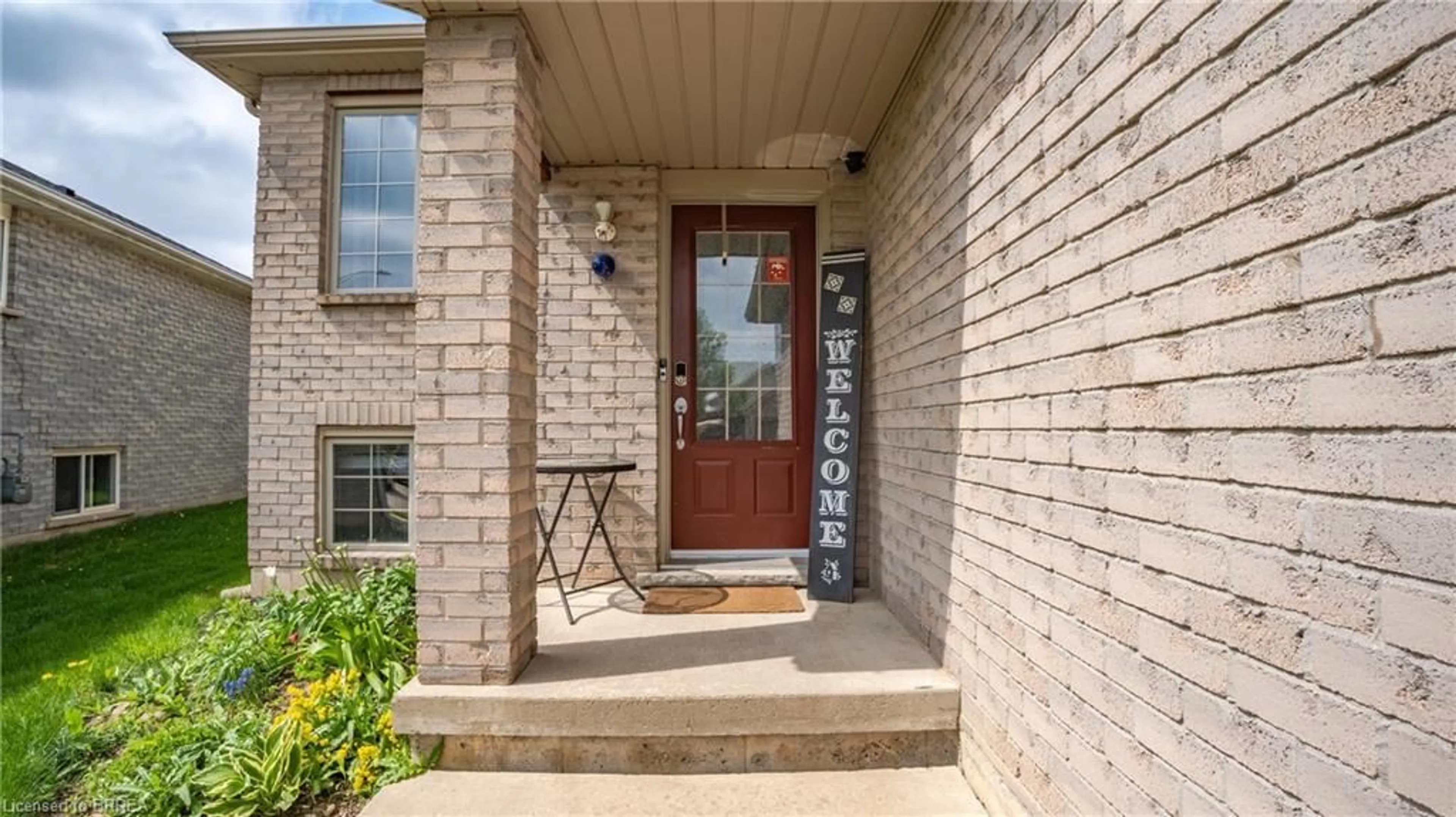 Indoor entryway for 47 Brewster Way, Brantford Ontario N3T 6N4