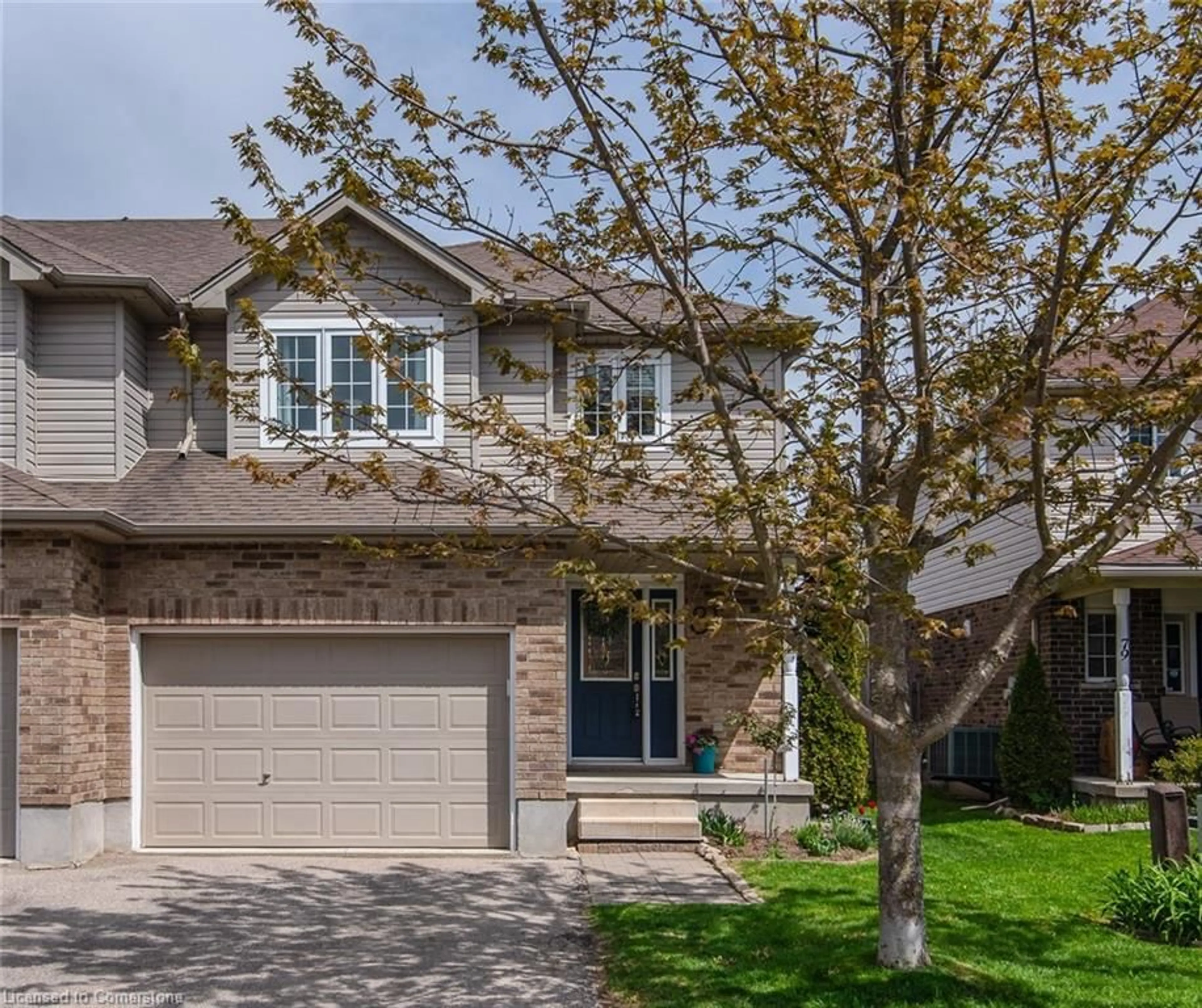 Home with brick exterior material, street for 81 Pond View Dr, Wellesley Ontario N0B 2T0