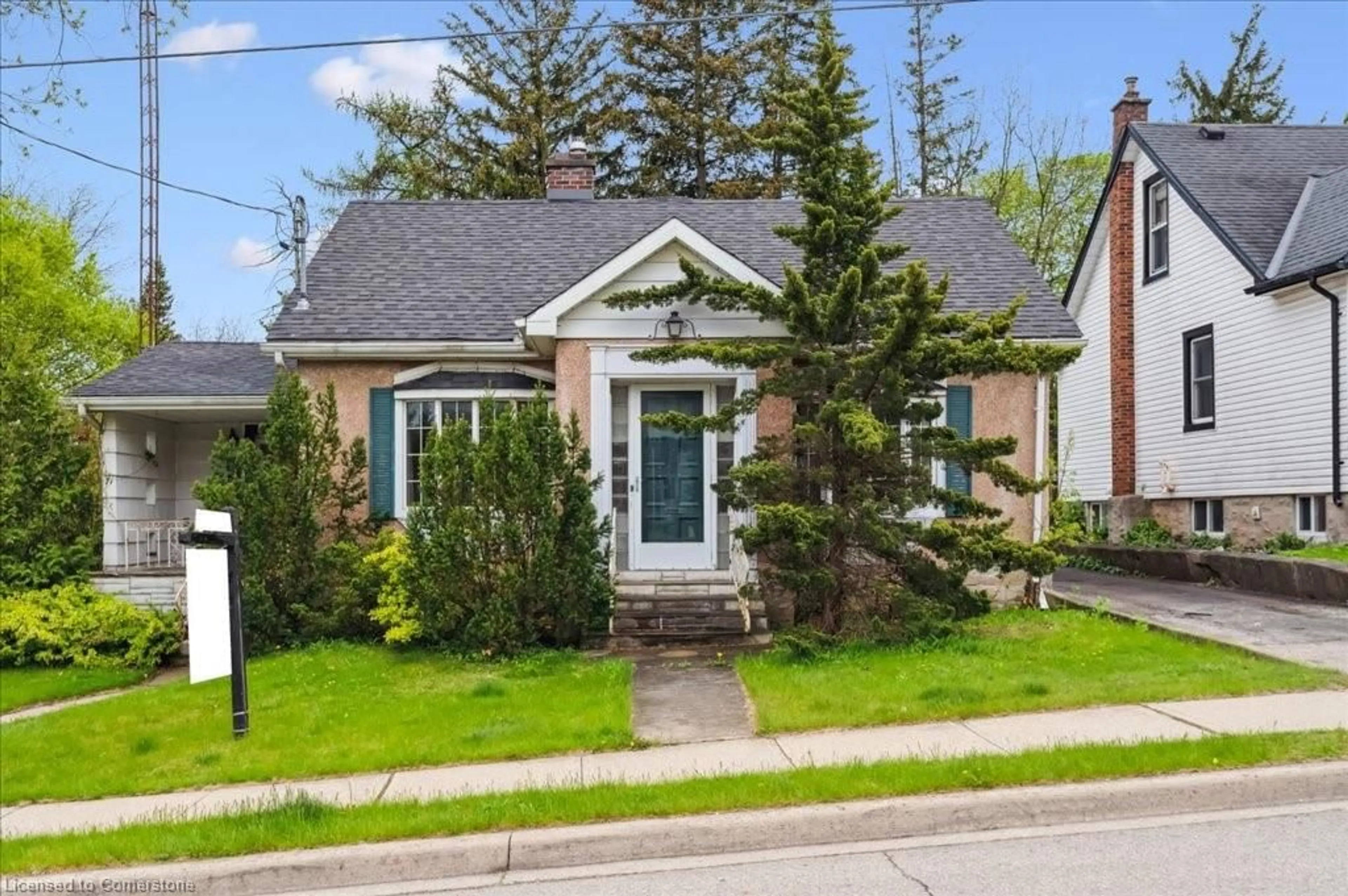 Unknown for 71 Stanley St, Cambridge Ontario N1S 2A7