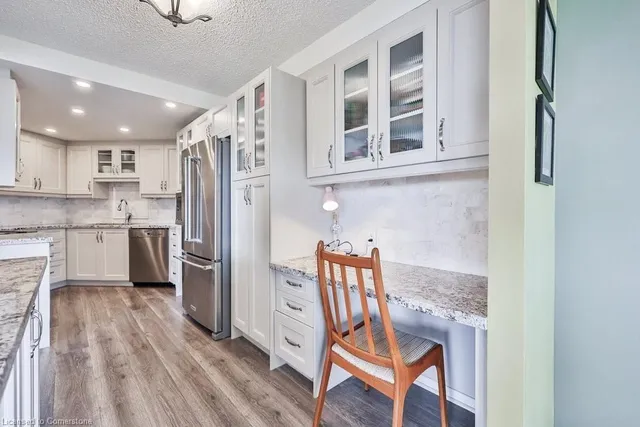 Additional property image - 7 Concorde Pl Unit 1005