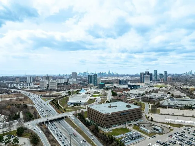 Additional property image - 7 Concorde Pl Unit 1005