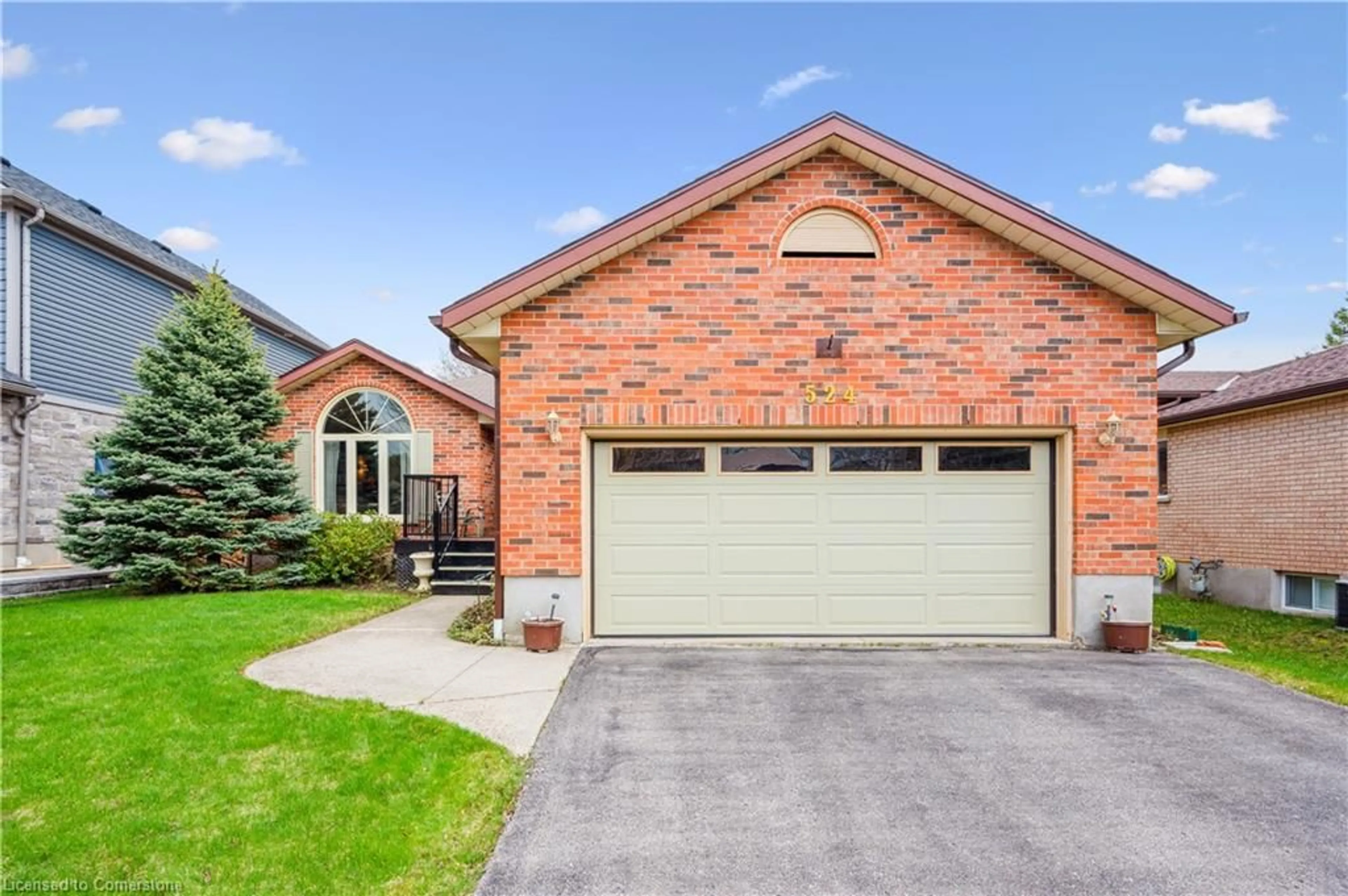 Home with brick exterior material, street for 524 Walker St, Fergus Ontario N1M 3J1