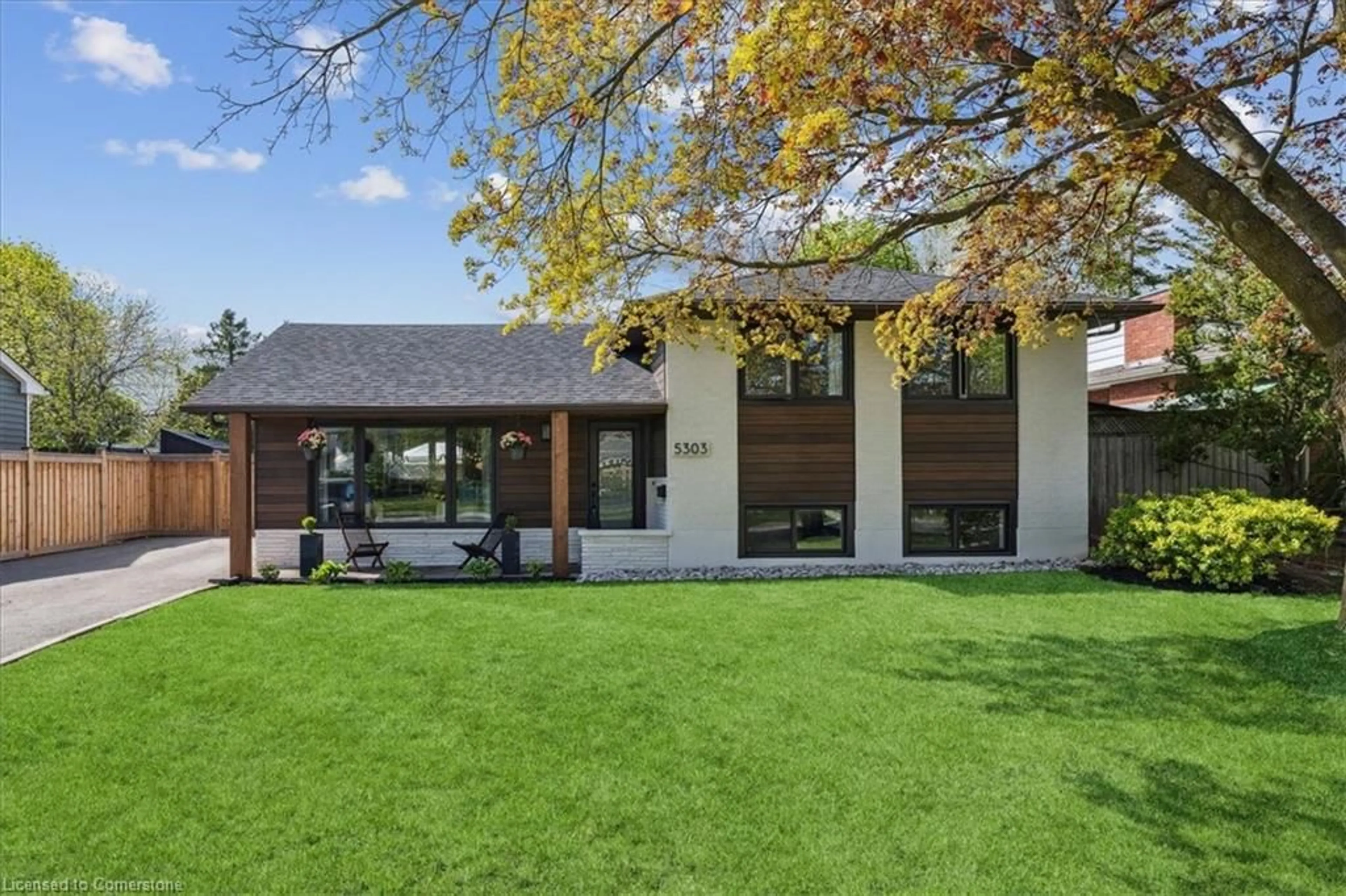 Unknown for 5303 Spruce Ave, Burlington Ontario L7L 1N4
