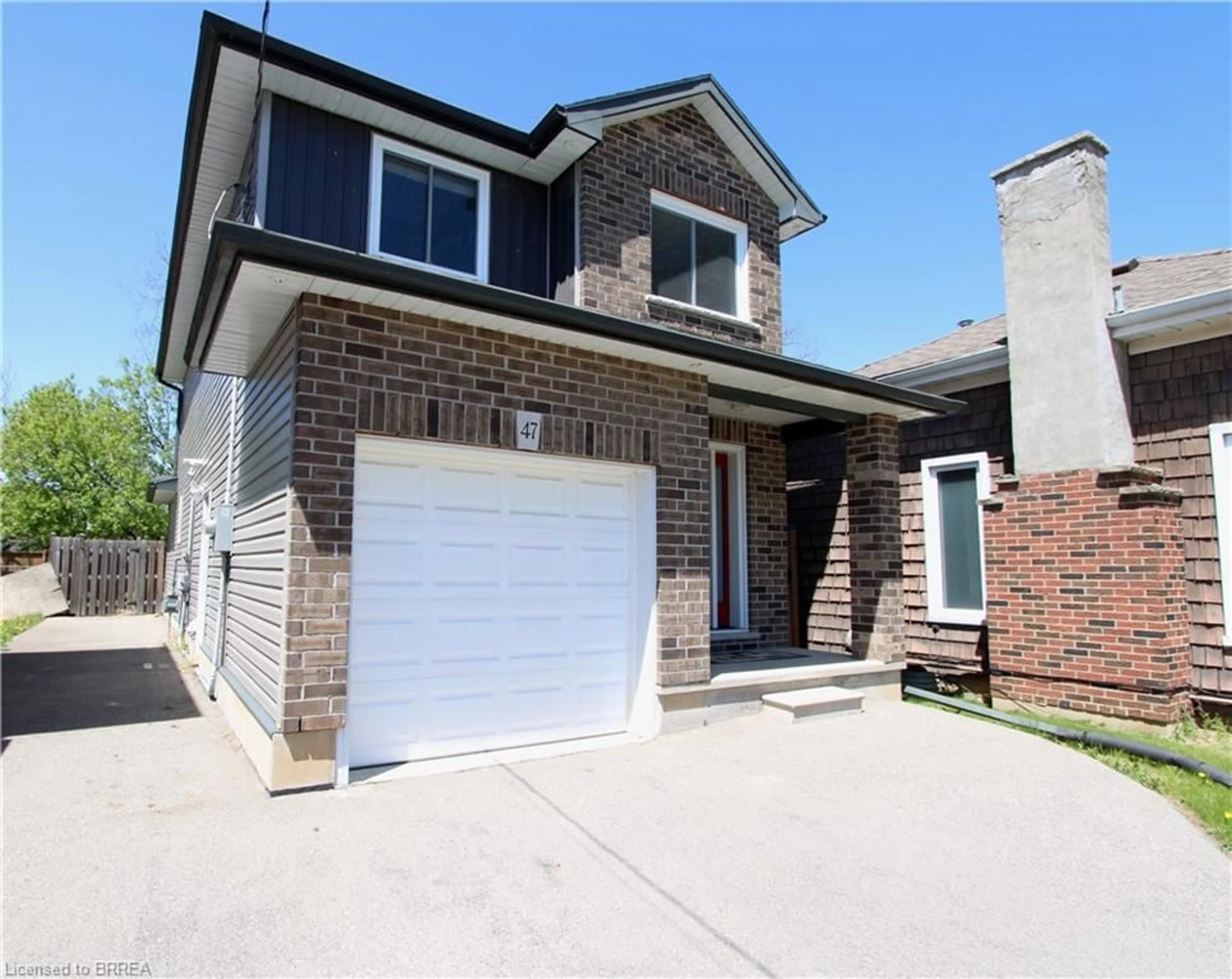 Home with brick exterior material, street for 47 Richardson St, Brantford Ontario N3T 1H7