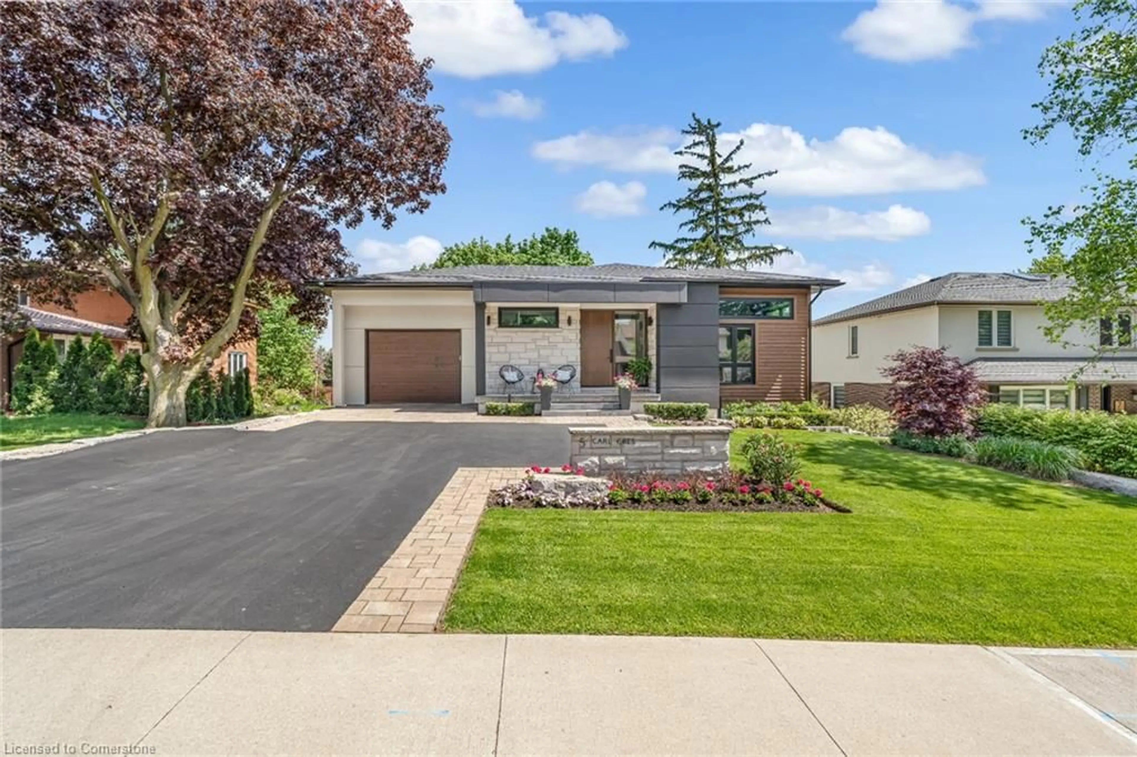 Home with brick exterior material, street for 5 Carl Cres, Waterdown Ontario L8B 0G5