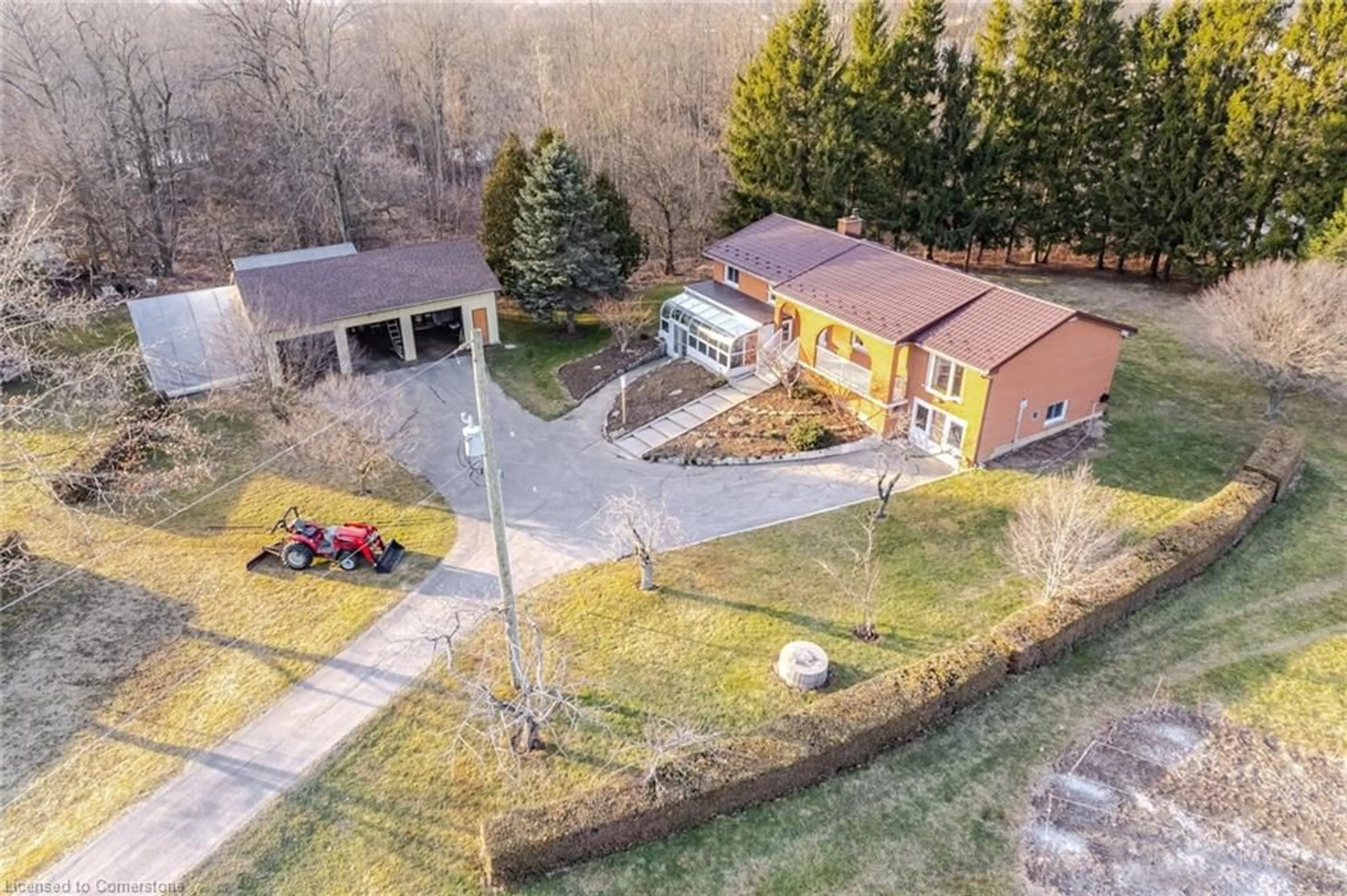A pic from outside/outdoor area/front of a property/back of a property/a pic from drone, unknown for 1243 Highway 5, Flamborough Ontario L9H 5E1