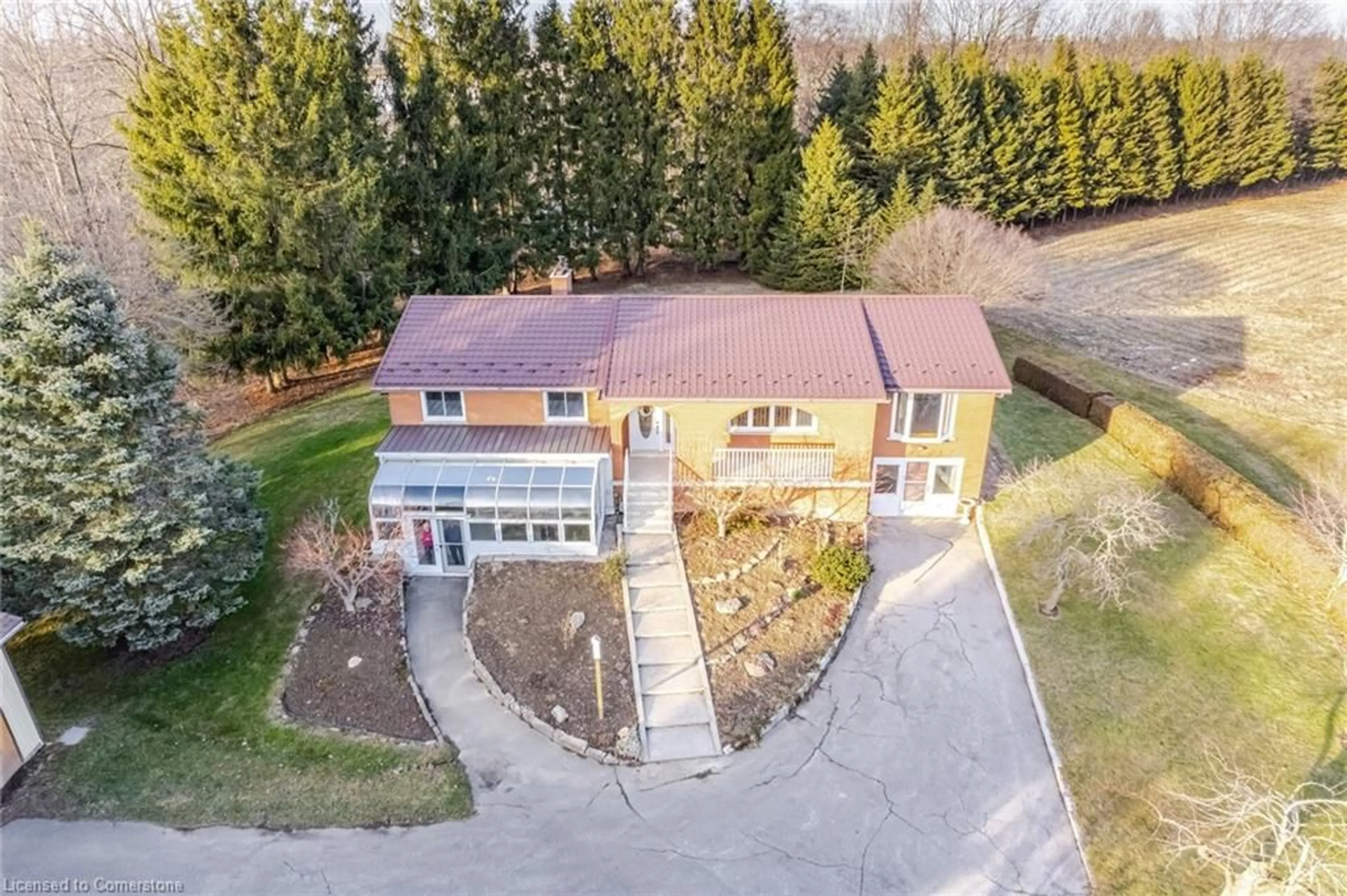 A pic from outside/outdoor area/front of a property/back of a property/a pic from drone, unknown for 1243 Highway 5, Flamborough Ontario L9H 5E1