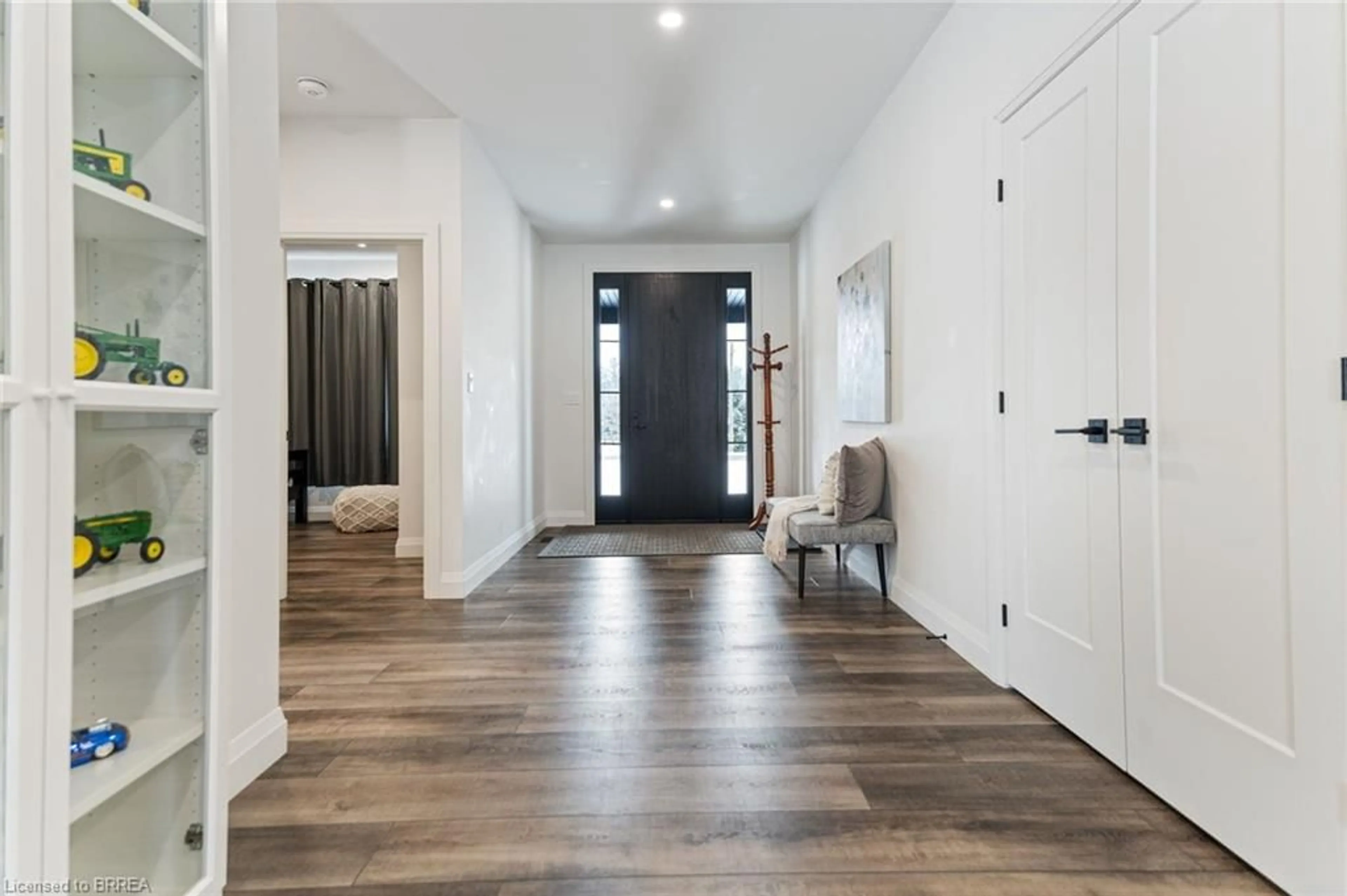 Indoor entryway for 56748 Eden Line, Eden Ontario N0J 1H0