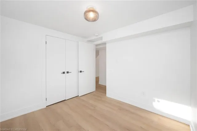 Additional property image - 39 Westminster Ave Unit Lower