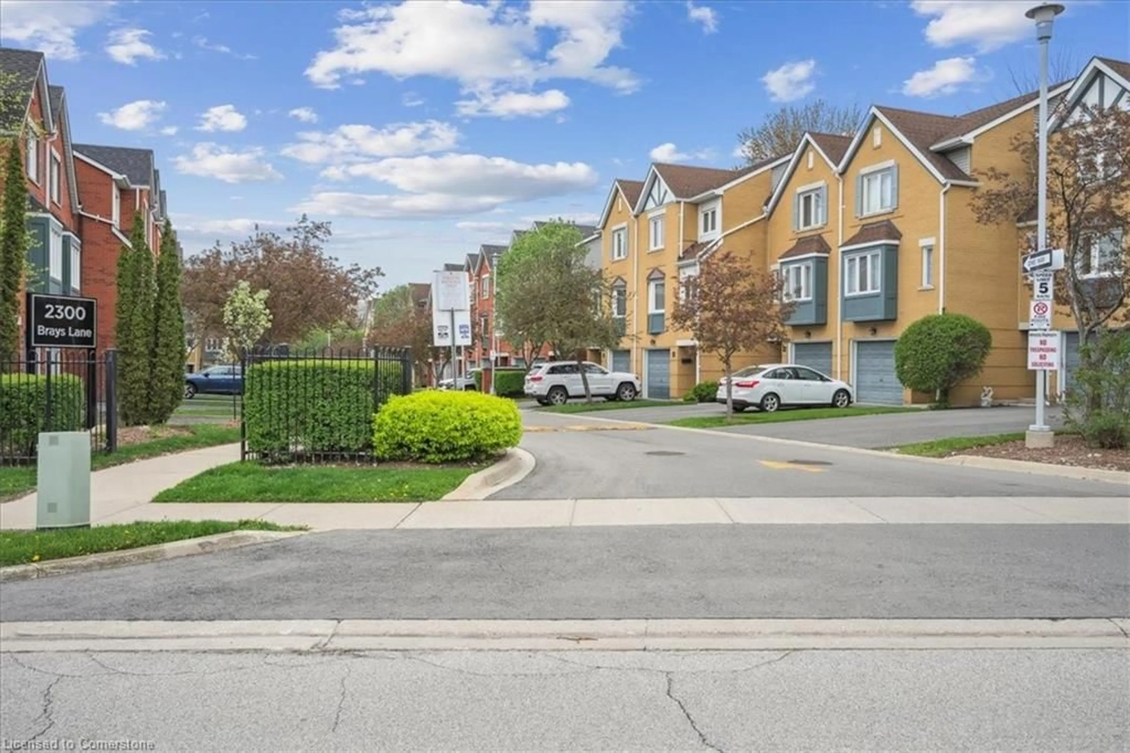 Unknown for 2300 Brays Lane #64, Oakville Ontario L6M 3J9