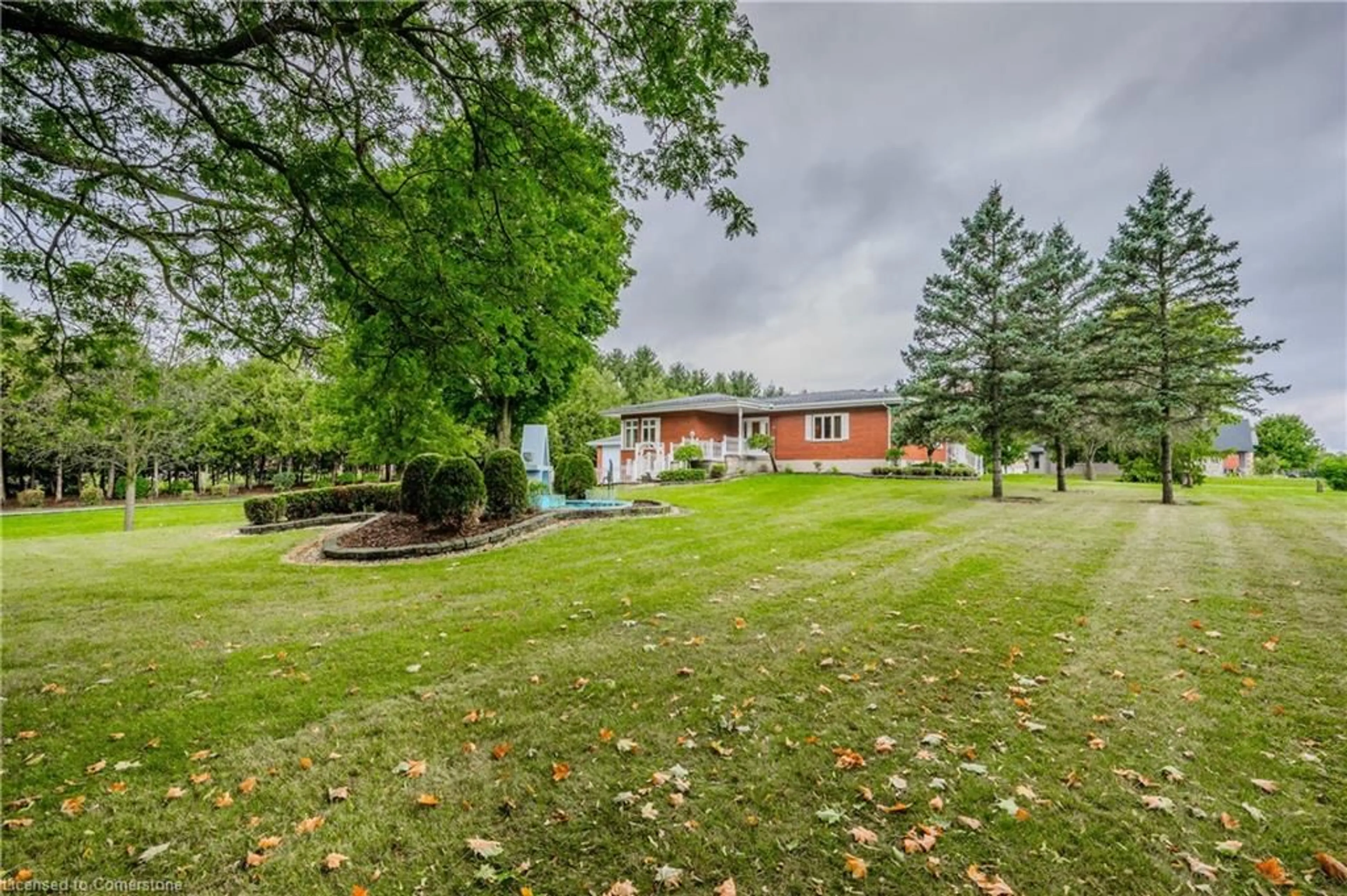 A pic from outside/outdoor area/front of a property/back of a property/a pic from drone, water/lake/river/ocean view for 186 Napier St, Mitchell Ontario N0K 1N0