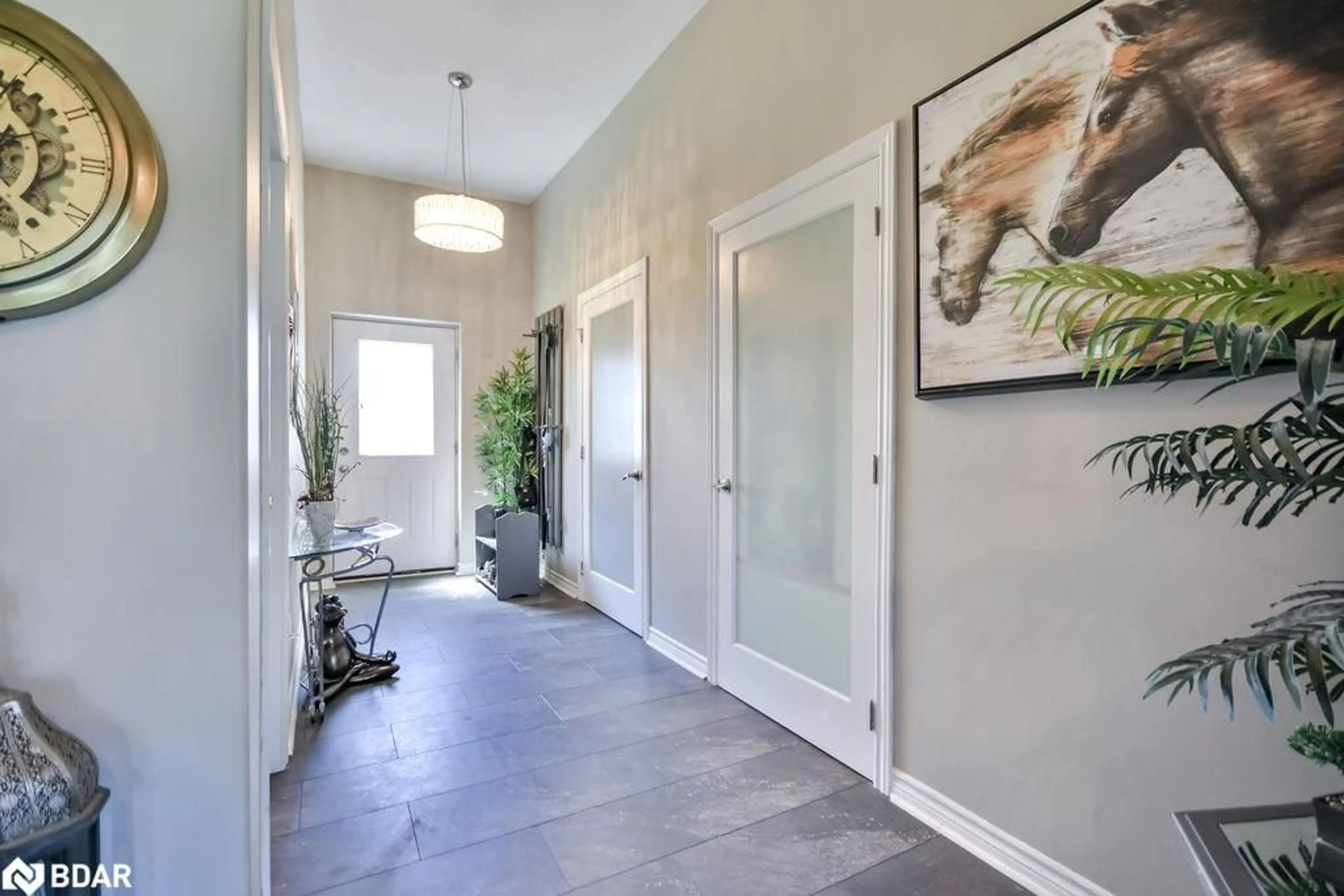 Indoor entryway for 12 Fulsom Cres, Orillia Ontario L3V 6H5