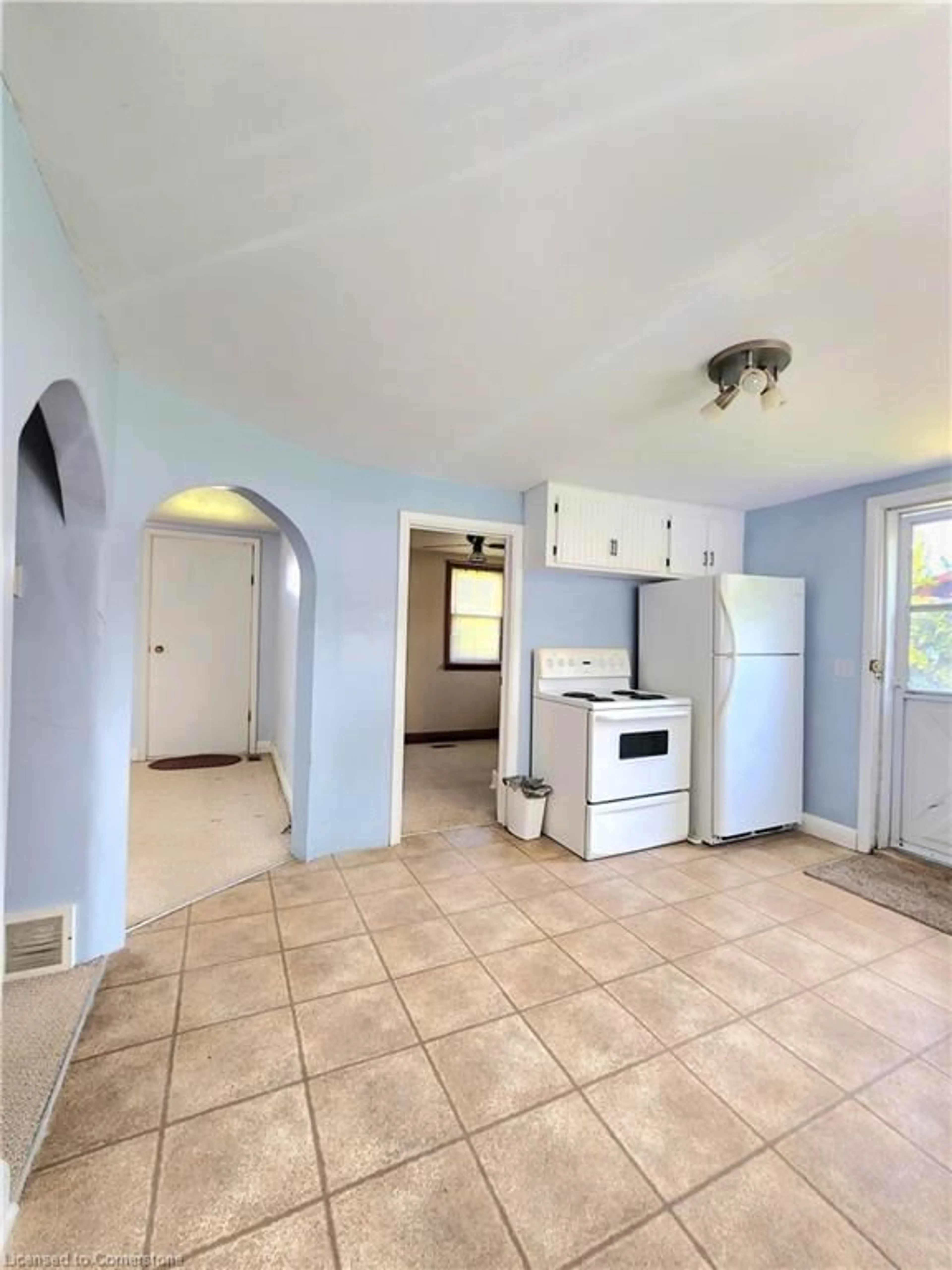 Unknown for 274 Washington St, Waterford Ontario N0E 1Y0