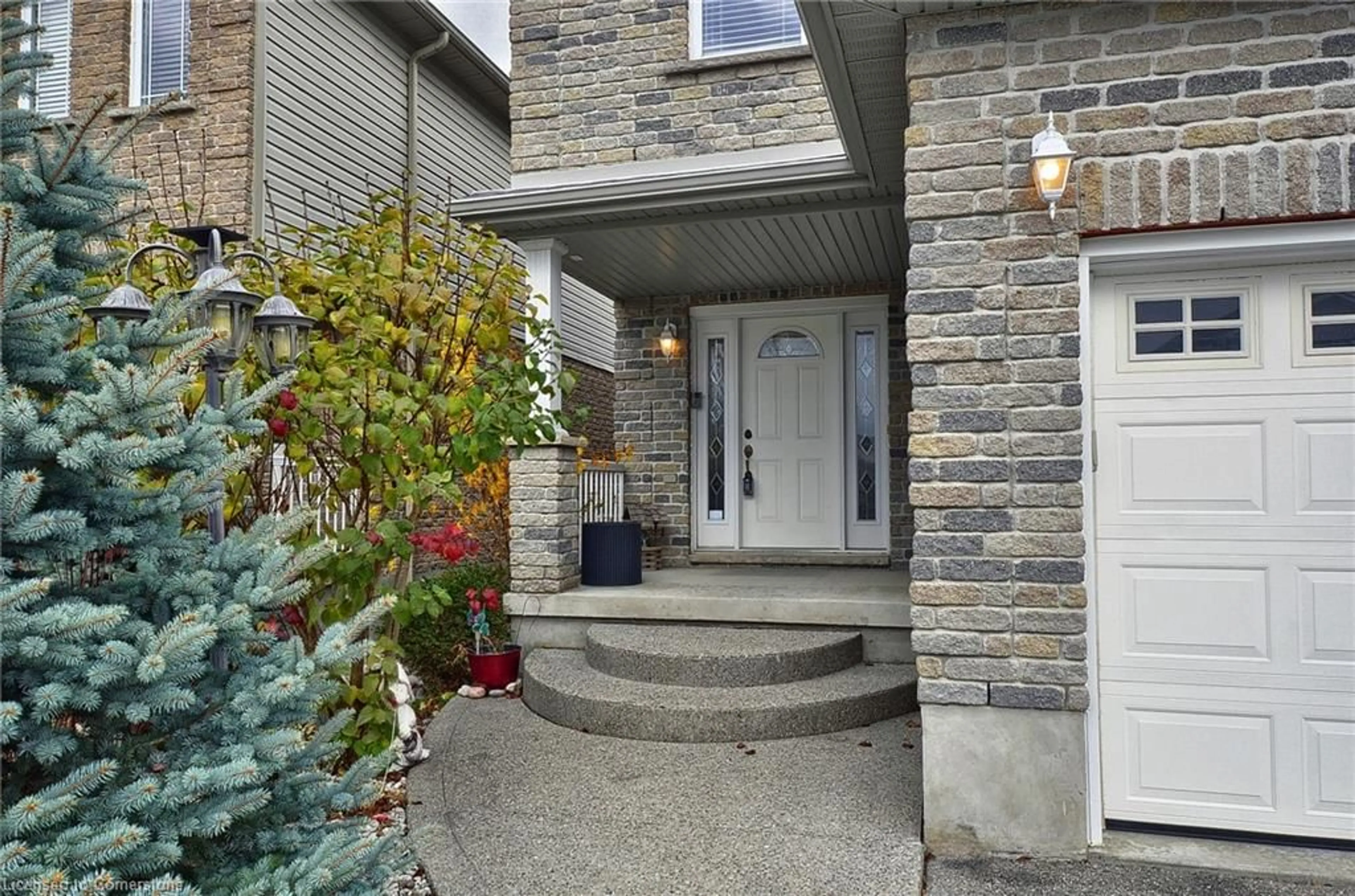 Unknown for 8 Lockwood St, Cambridge Ontario N1P 0A5