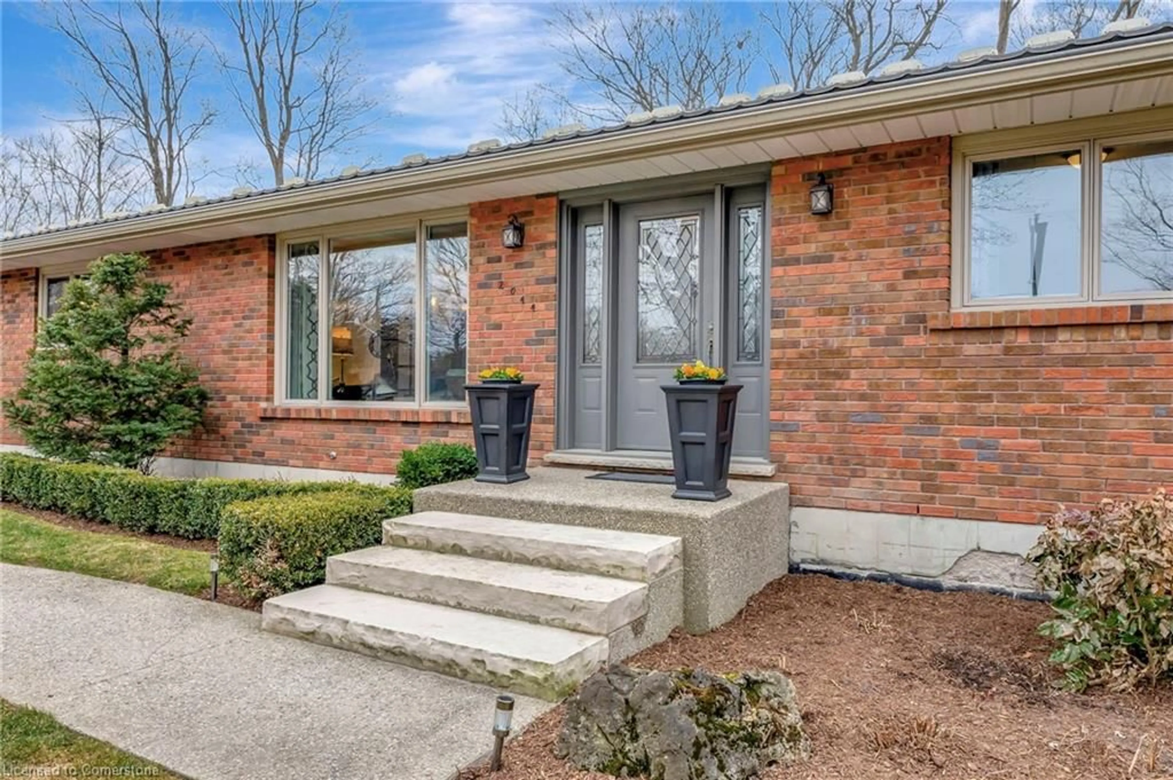 Home with brick exterior material, street for 2044 Kilbride St, Burlington Ontario L7P 0H9