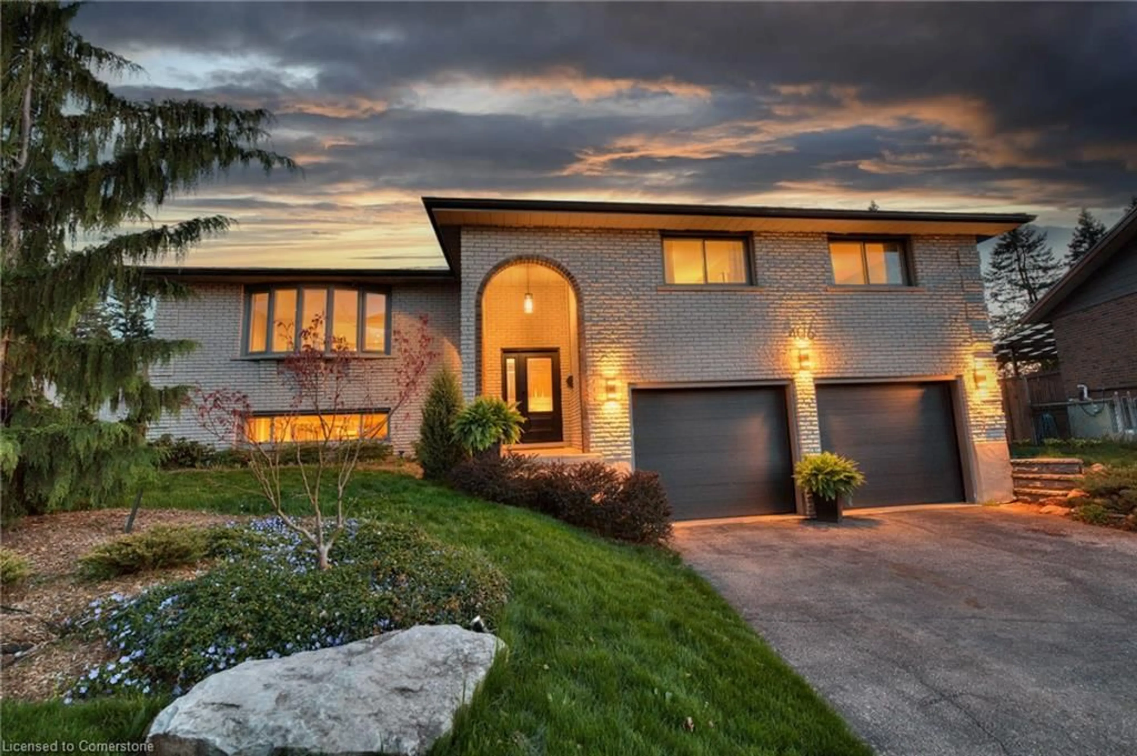 Home with brick exterior material, street for 406 Lakeview Dr, Waterloo Ontario N2L 4Z6