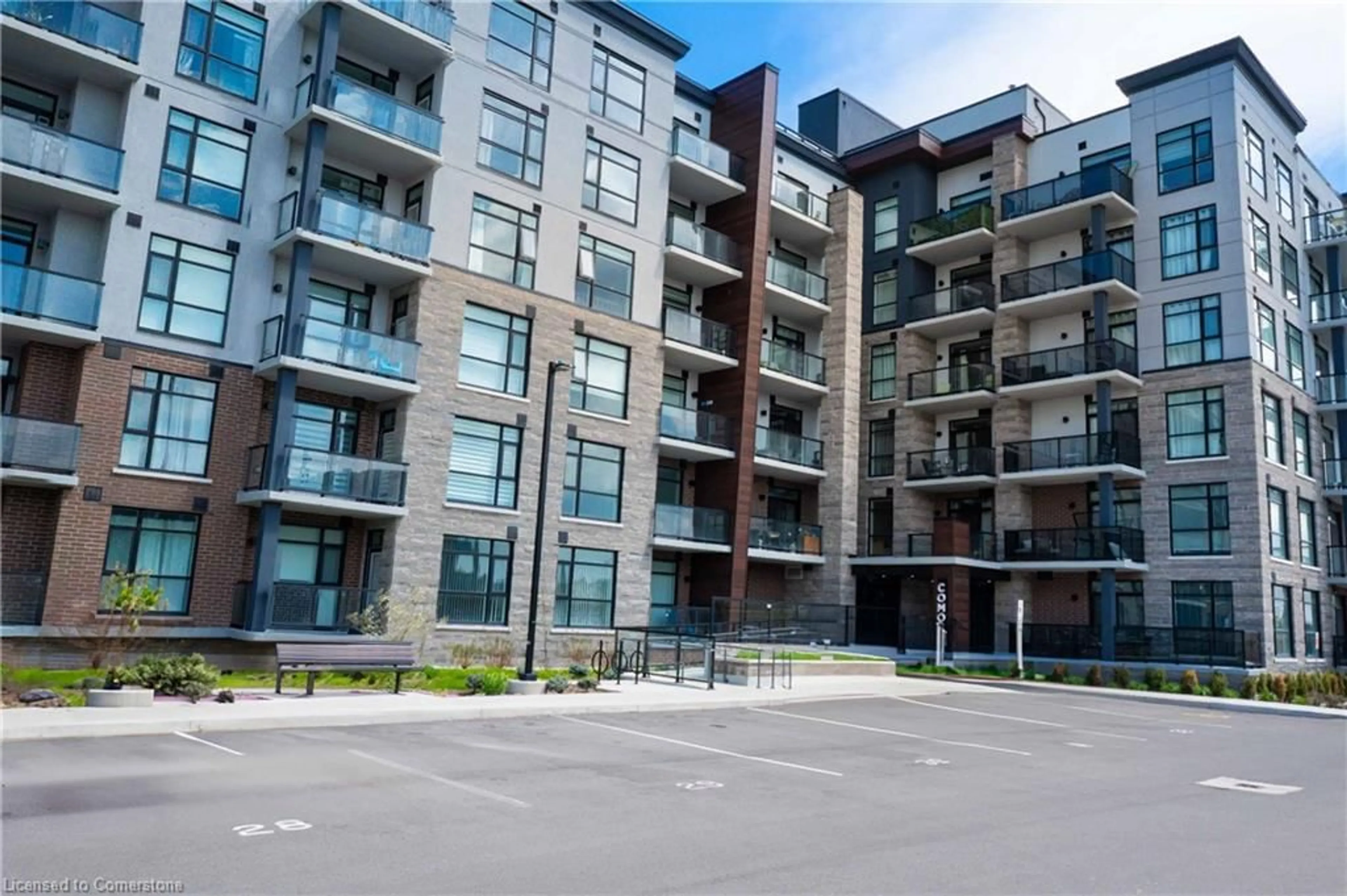Patio, unknown for 600 North Service Rd #202, Stoney Creek Ontario L8E 5A6