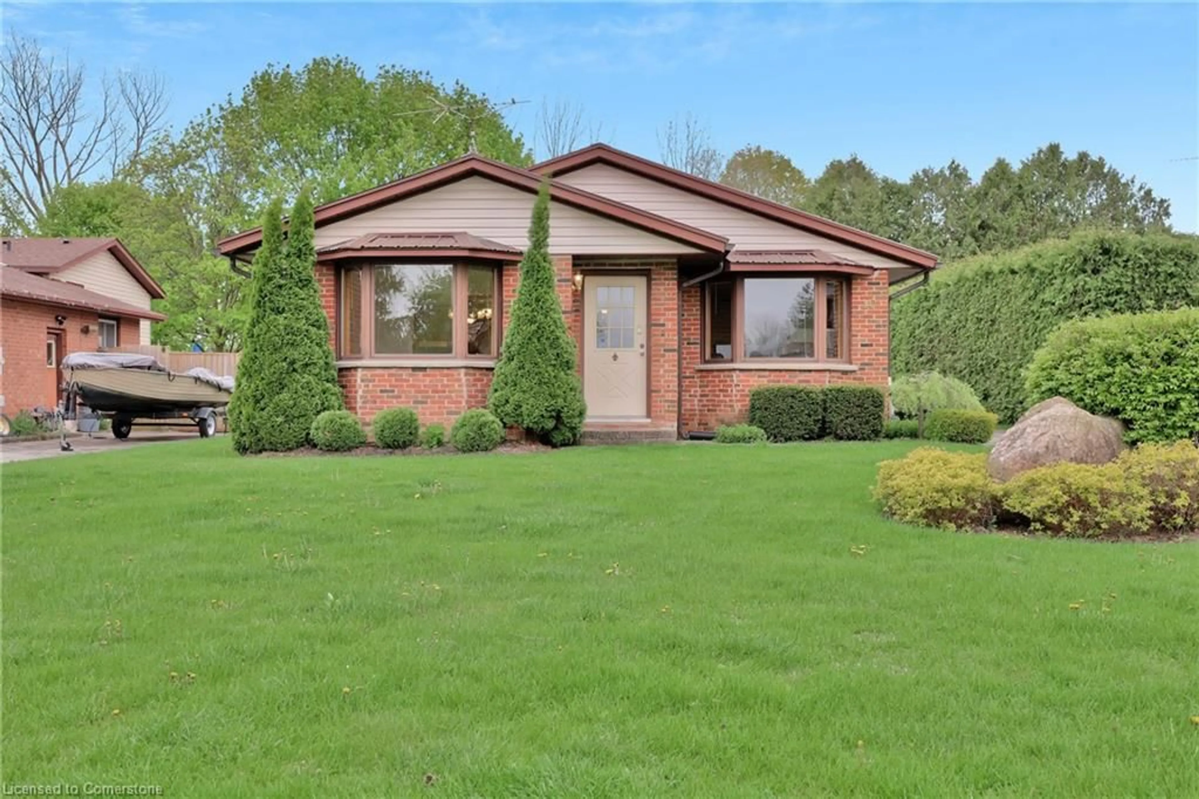 Home with brick exterior material, street for 10 Russell St, Waterford Ontario N0E 1Y0
