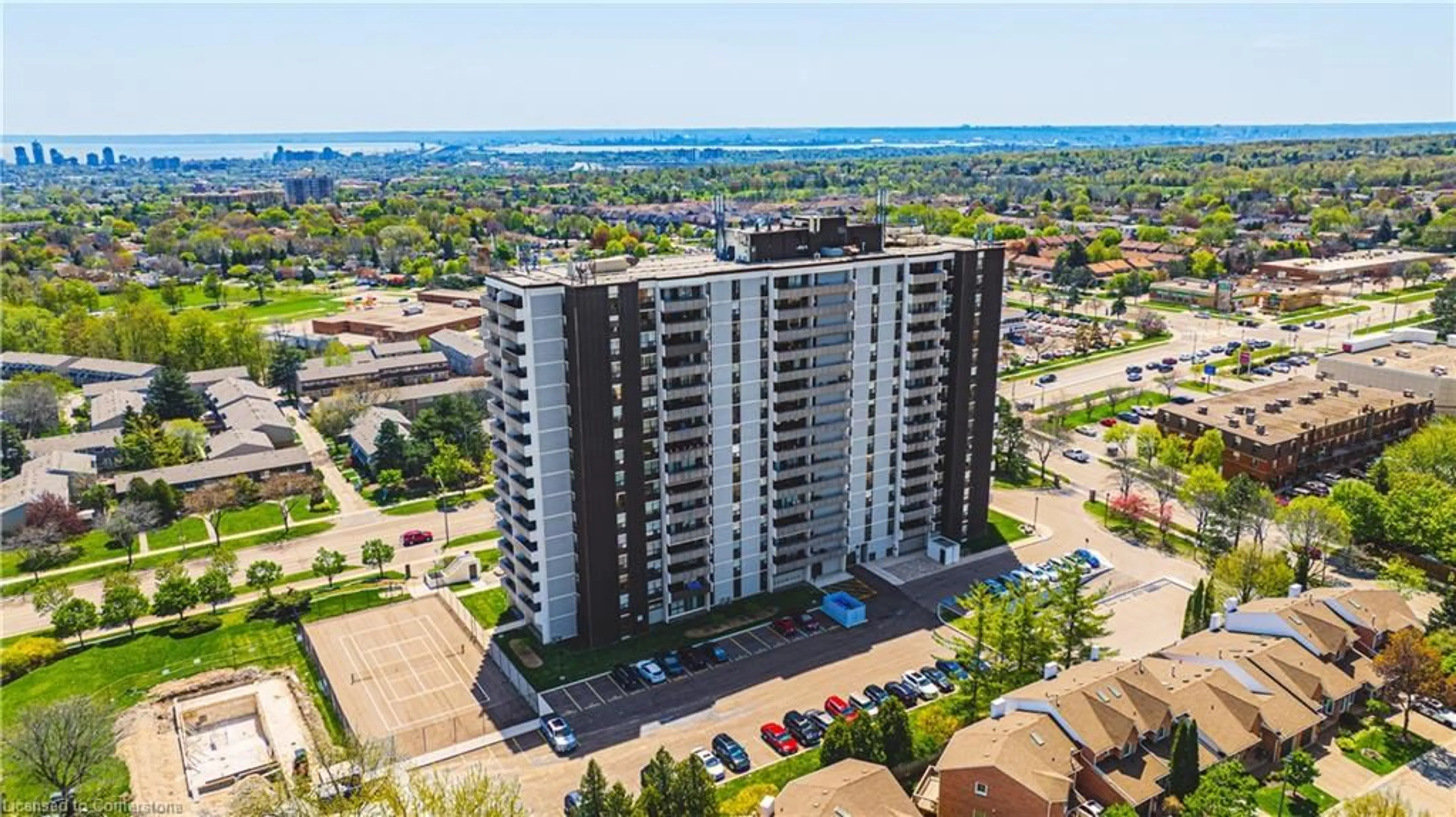 A pic from outside/outdoor area/front of a property/back of a property/a pic from drone, city buildings view from balcony for 2055 Upper Middle Rd #509, Burlington Ontario L7P 3P4