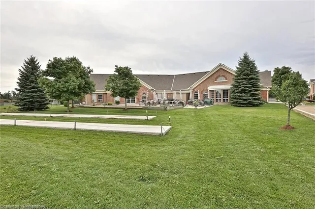 Primary image of 60 Northernbreeze St