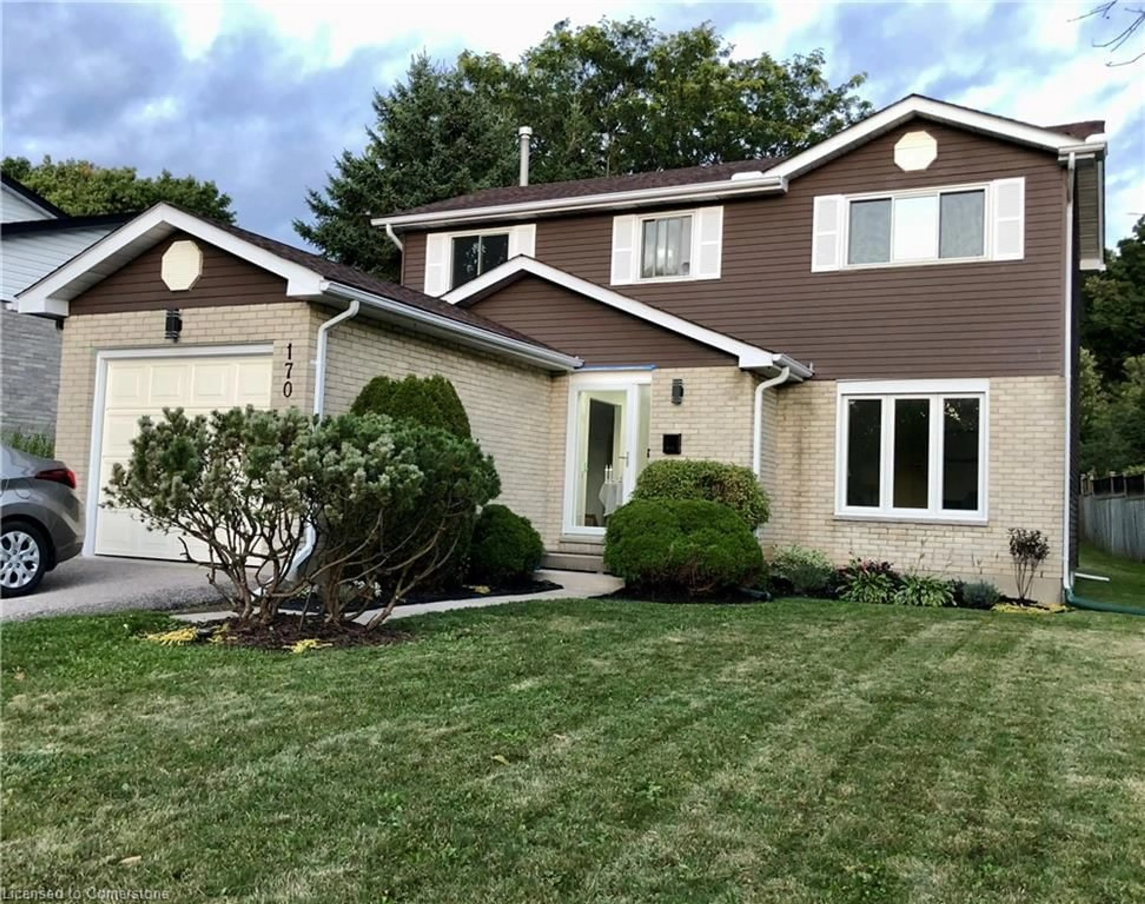 Home with vinyl exterior material, street for 170 Cedar Crest St, Kitchener Ontario N2N 2A9