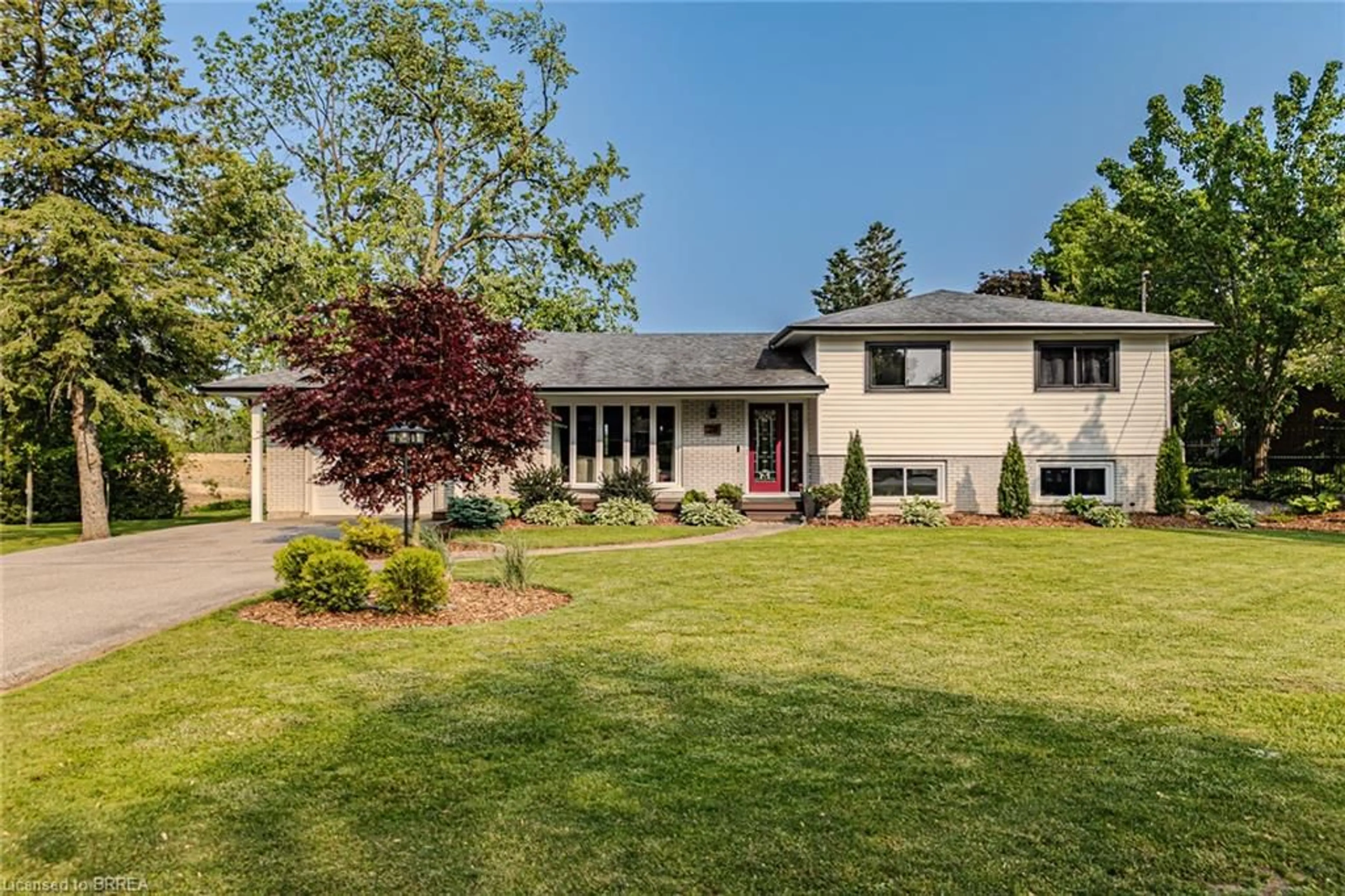 Unknown for 28 Davern Rd, Brantford Ontario N3T 1R5
