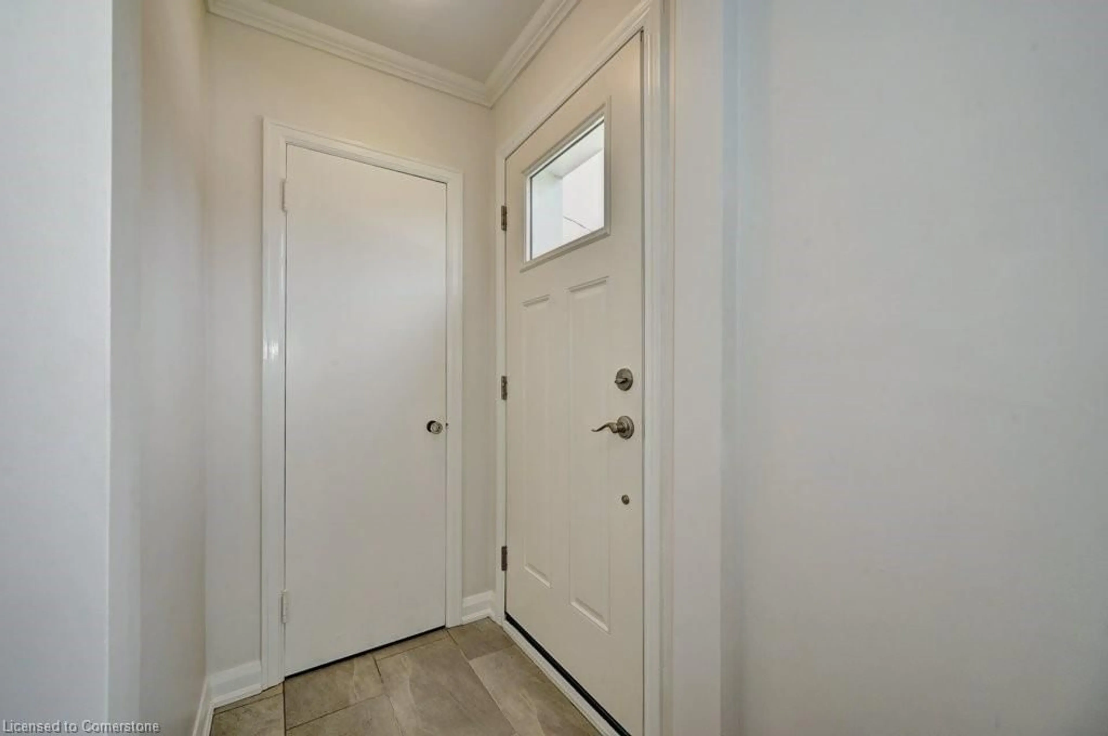 Indoor entryway for 229 Neilson Ave, Waterloo Ontario N2J 2M2