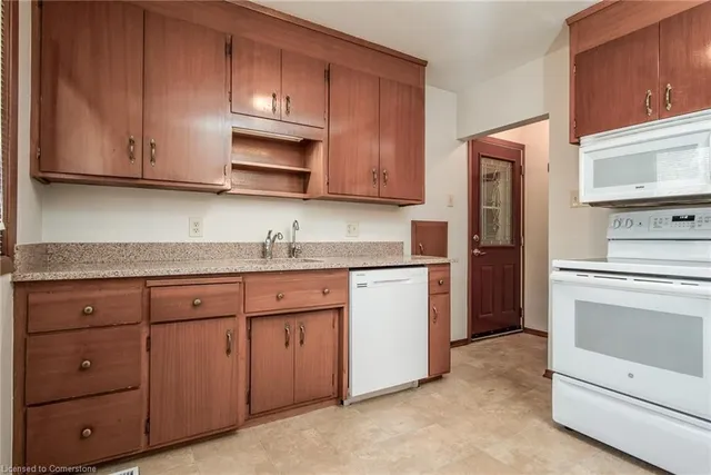 Additional property image - 318 Greenbrook Dr