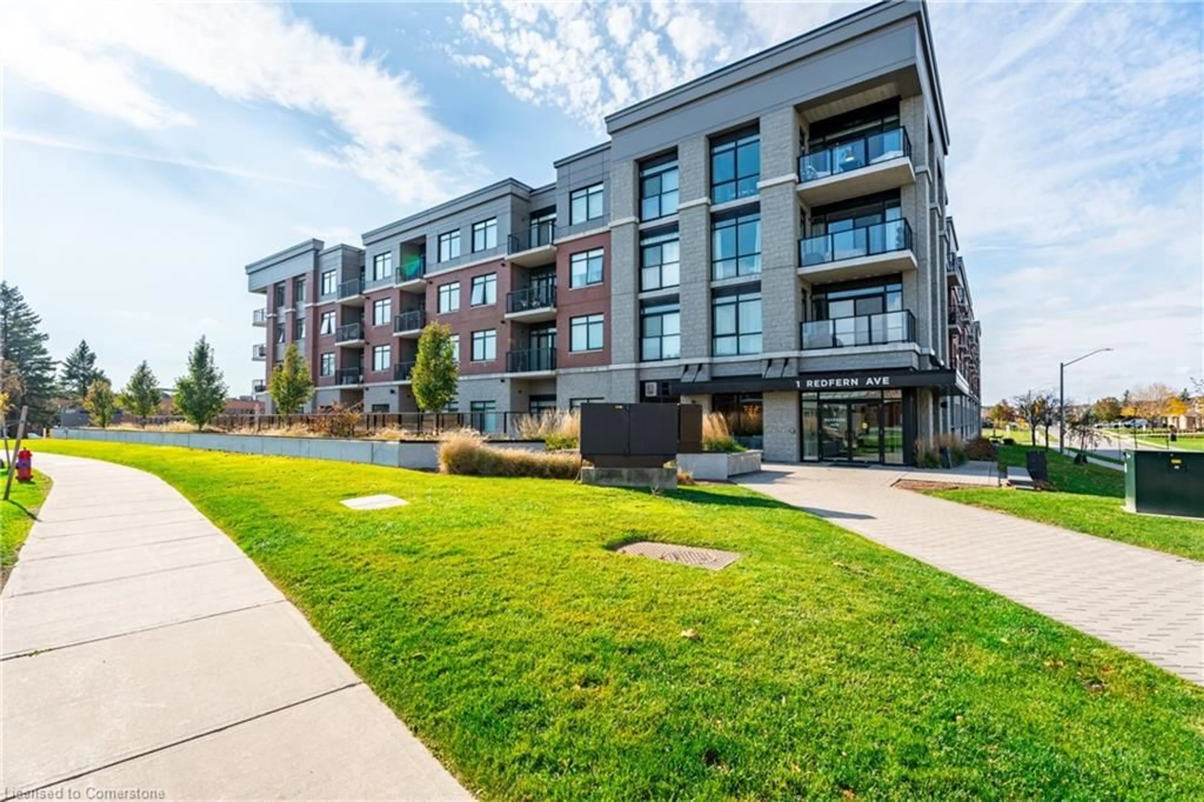 Patio, unknown for 1 Redfern Ave #329, Hamilton Ontario L9C 0E6