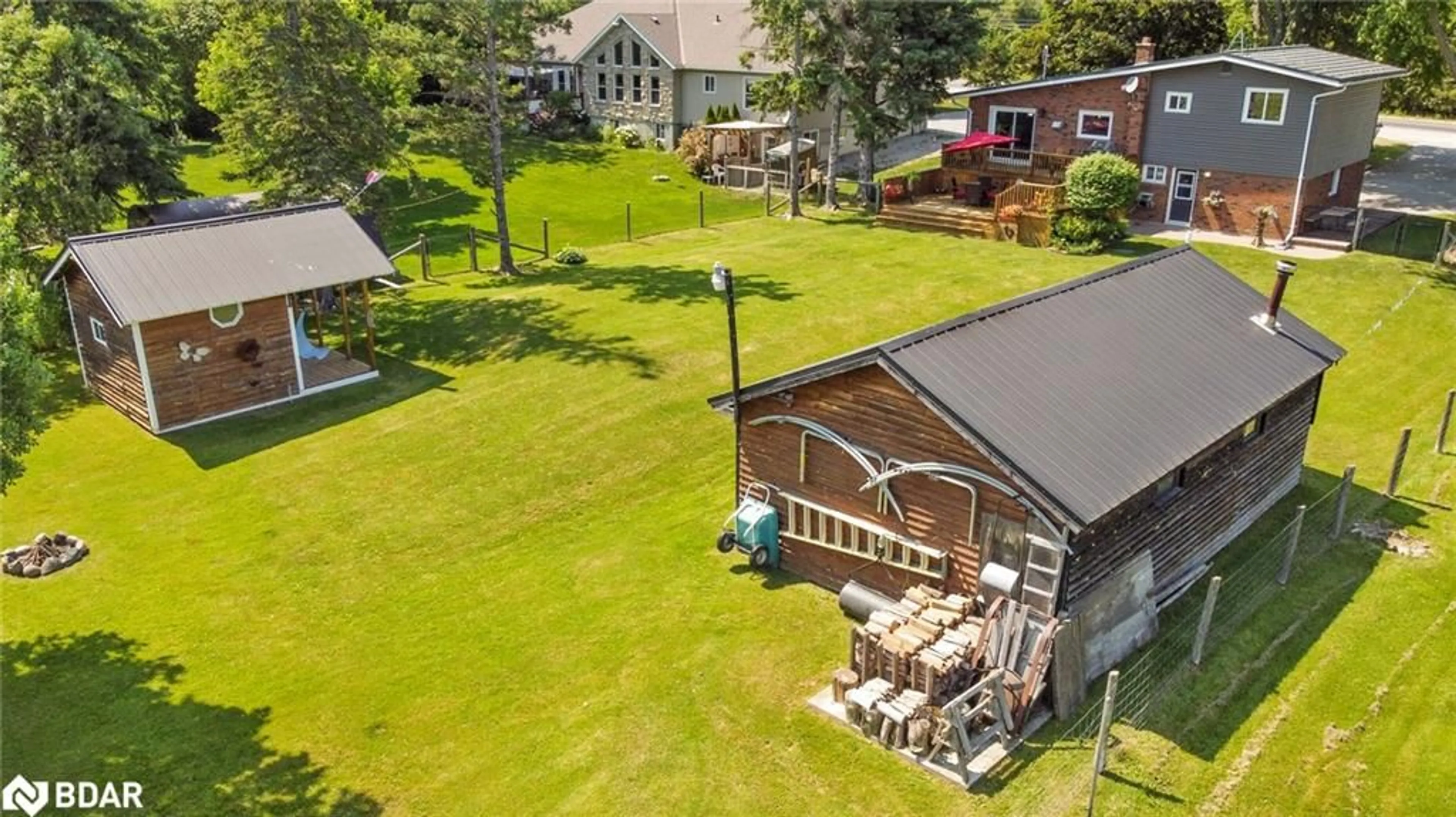 A pic from outside/outdoor area/front of a property/back of a property/a pic from drone, building for 1619 Killarney Beach Rd, Lefroy Ontario L0L 1W0