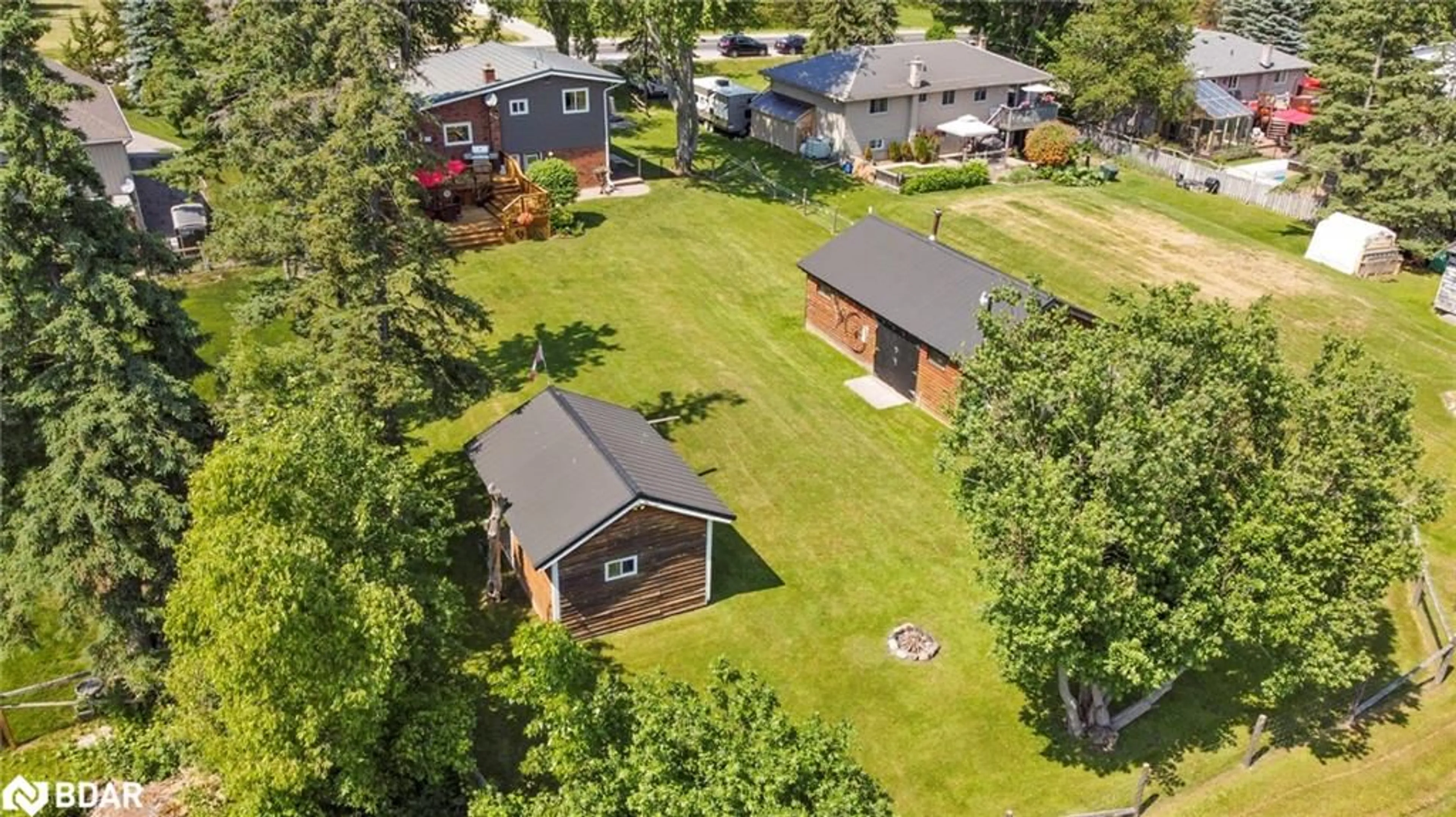 A pic from outside/outdoor area/front of a property/back of a property/a pic from drone, street for 1619 Killarney Beach Rd, Lefroy Ontario L0L 1W0