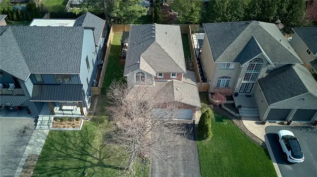 Additional property image - 526 Jerseyville Rd