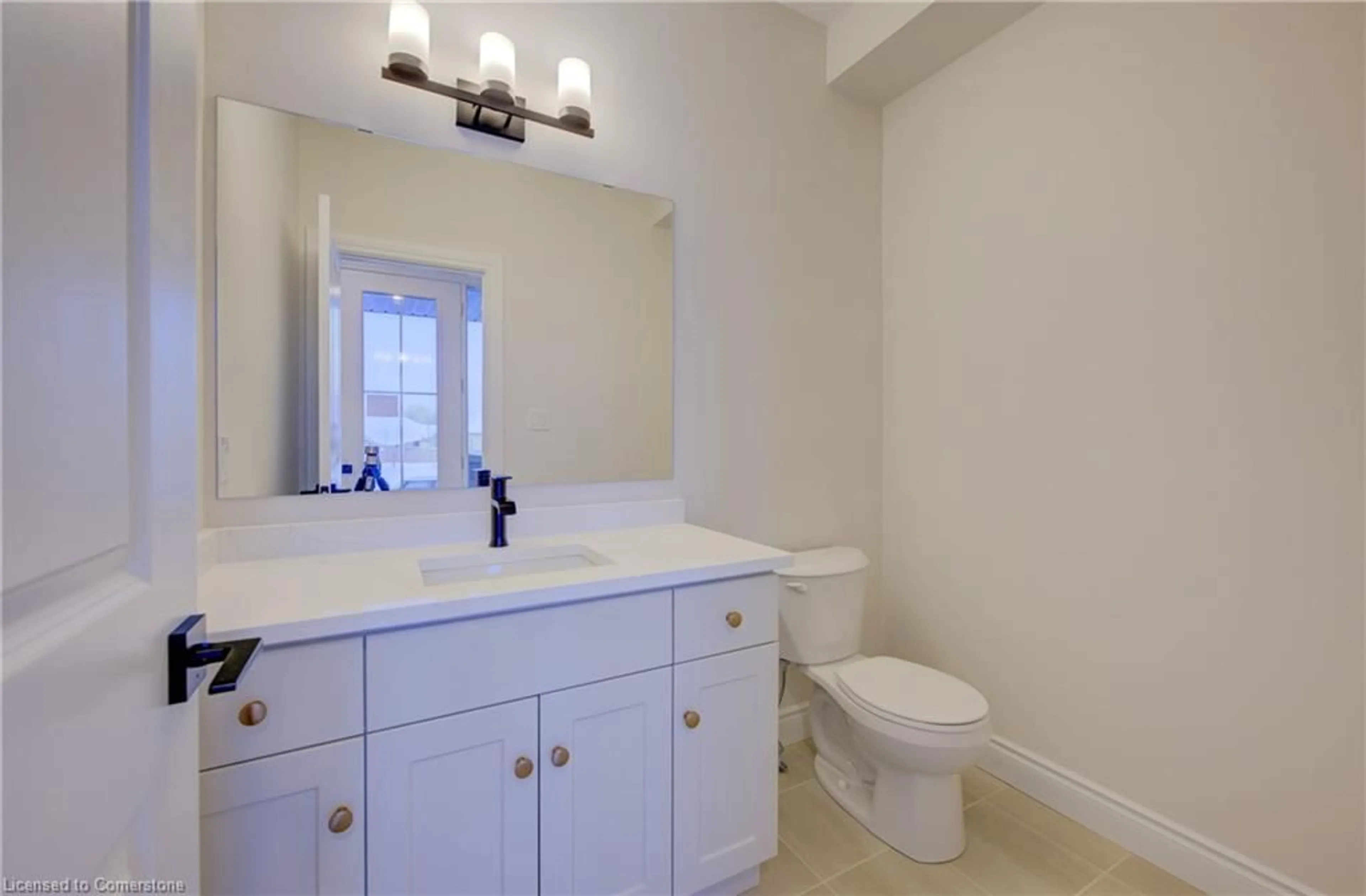Standard bathroom, ceramic/tile floor for 36 Anne St, Harriston Ontario N0G 1Z0