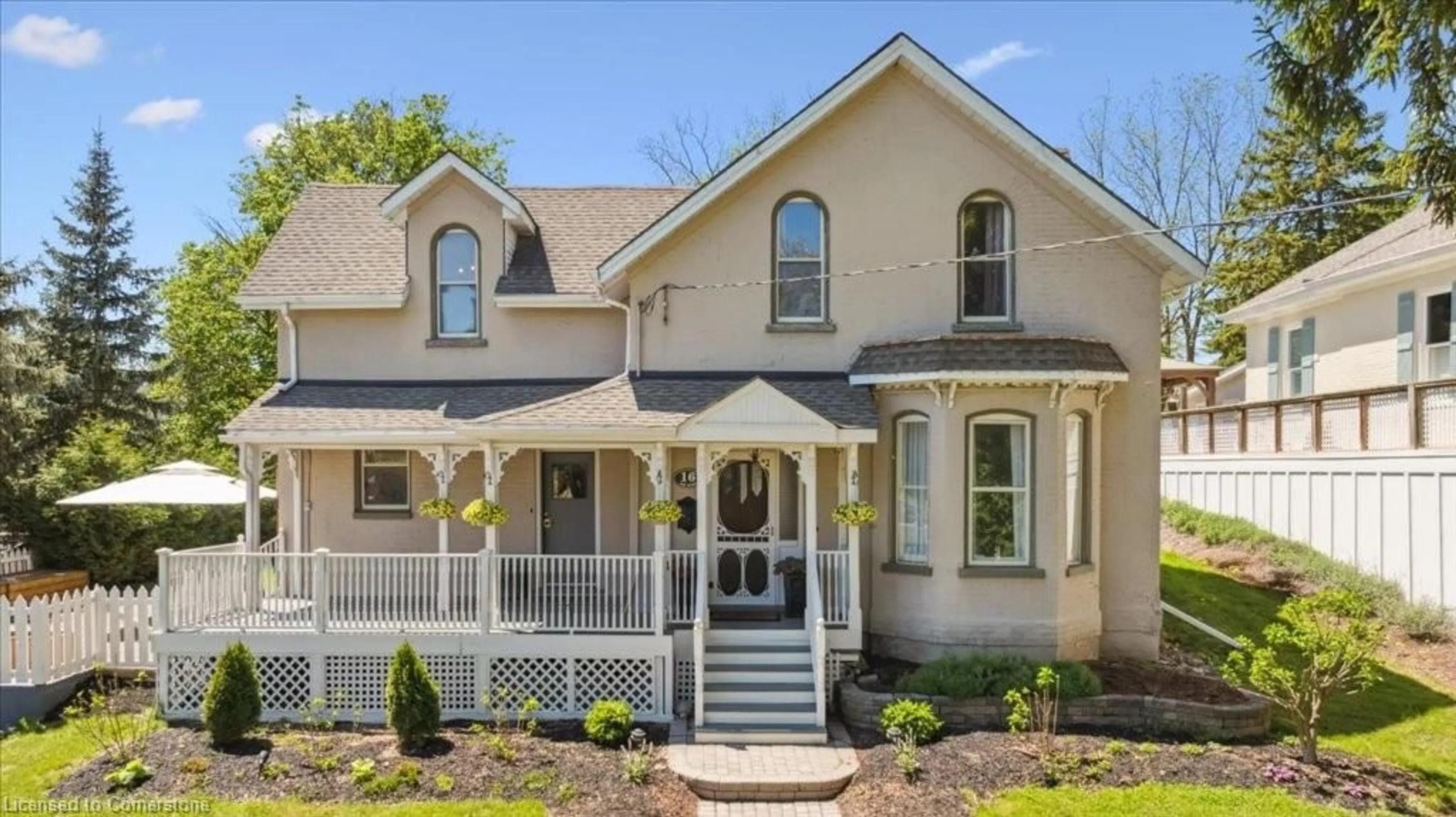 Home with vinyl exterior material, street for 16 John St, Cambridge Ontario N1S 2V1