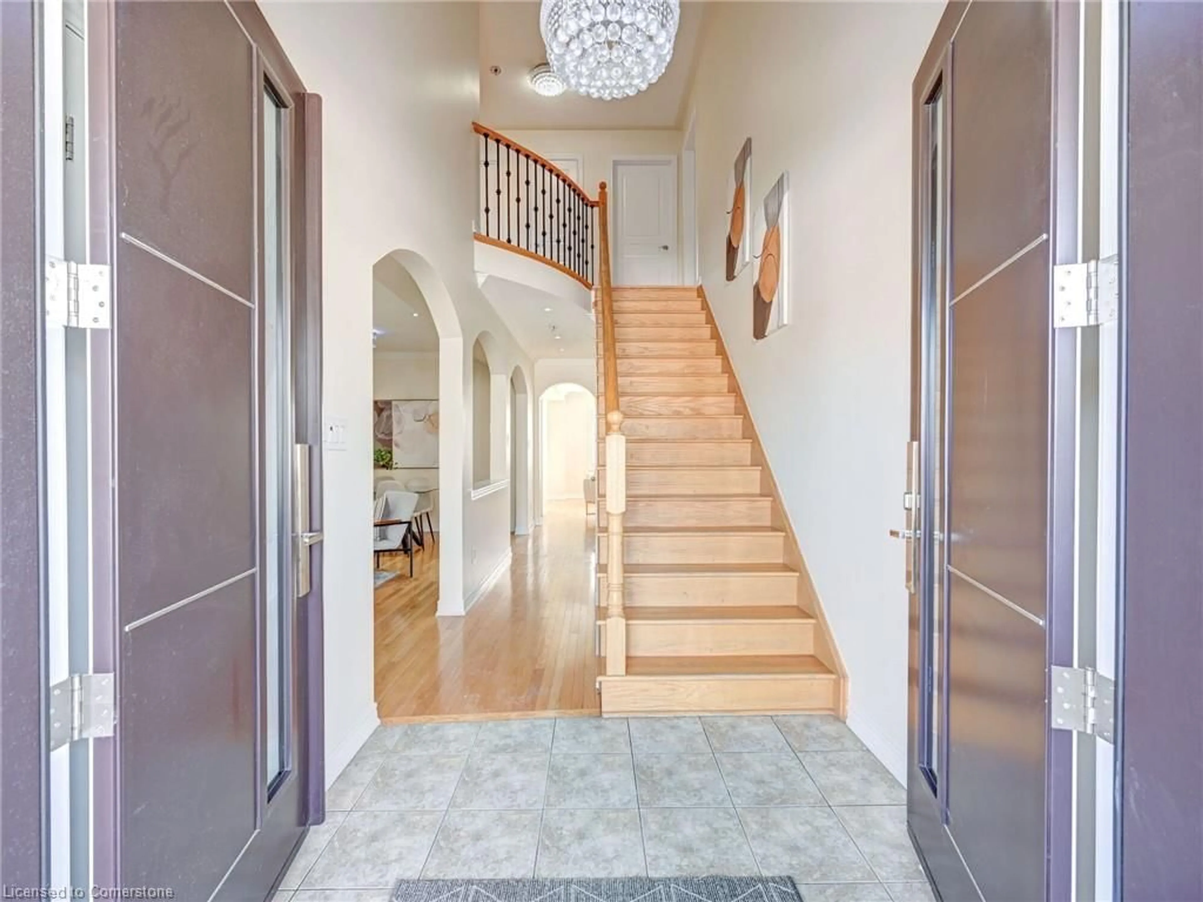 Indoor foyer for 106 Naperton Dr, Brampton Ontario L6R 0Z9