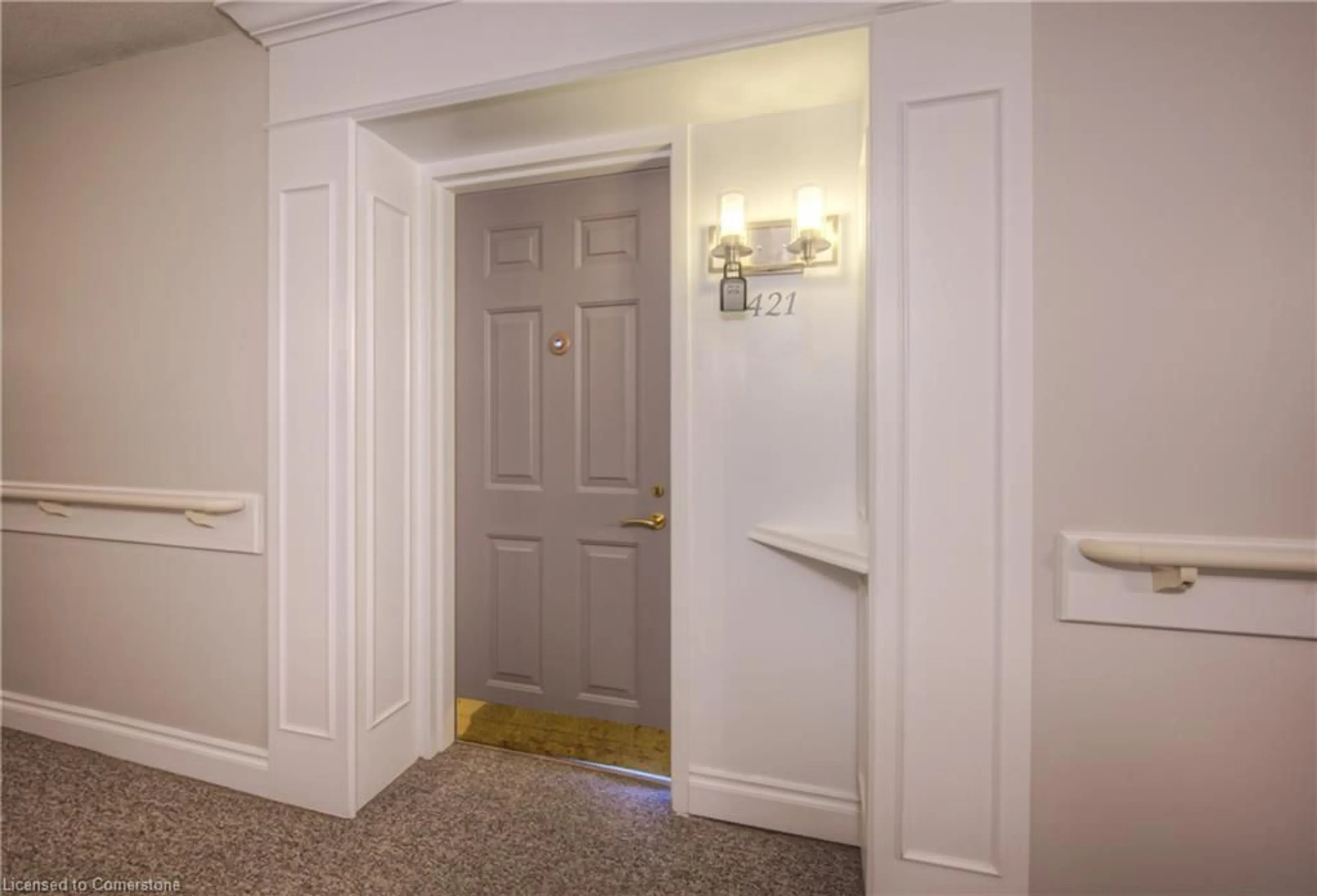 Indoor entryway for 139 Father David Bauer Dr #421, Waterloo Ontario N2L 6L1